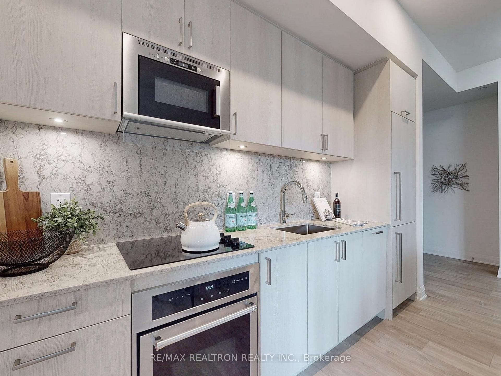 280 Howland Avenue Unit 629 photo 11