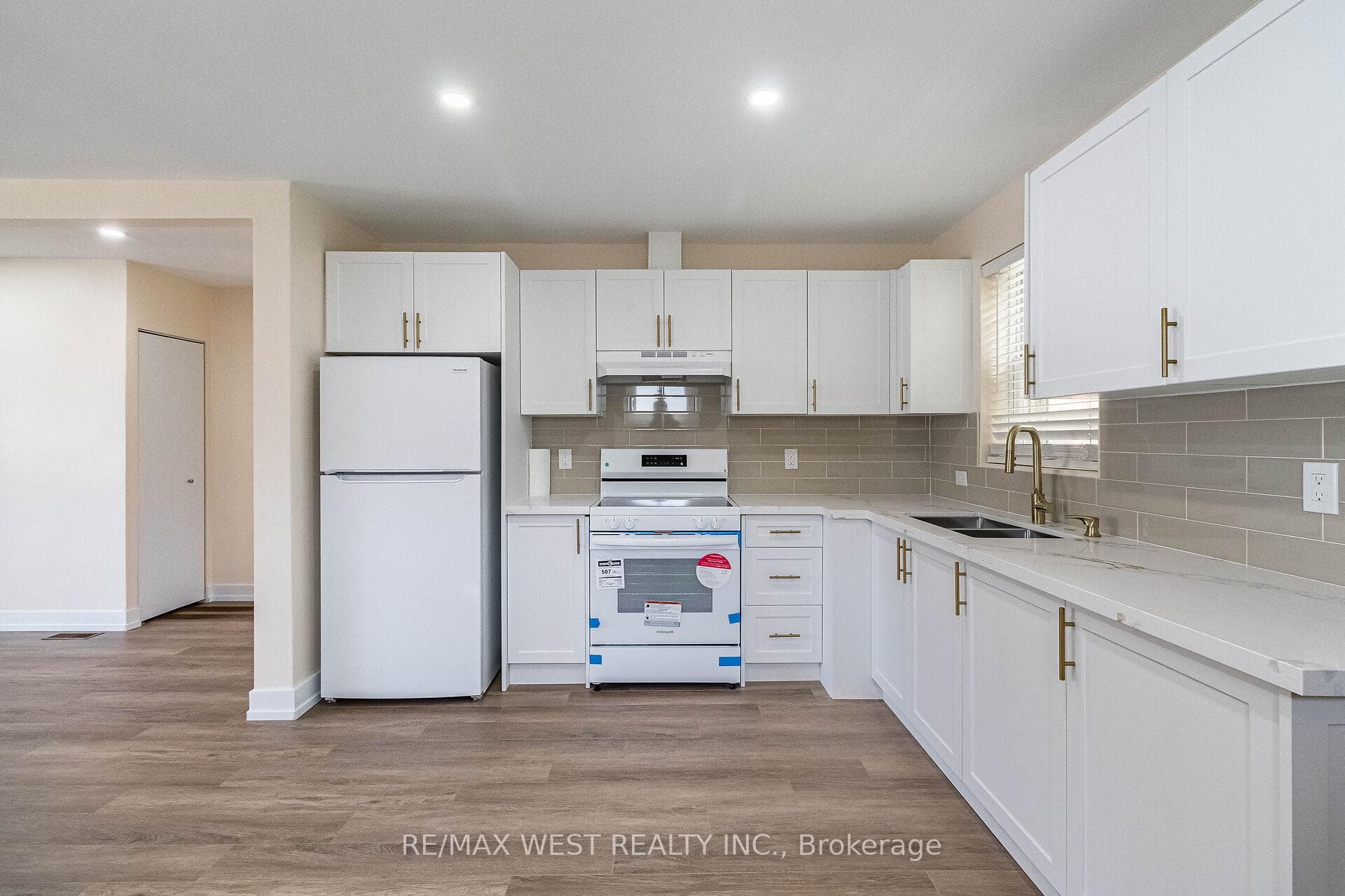 7 Highland Hill photo 15