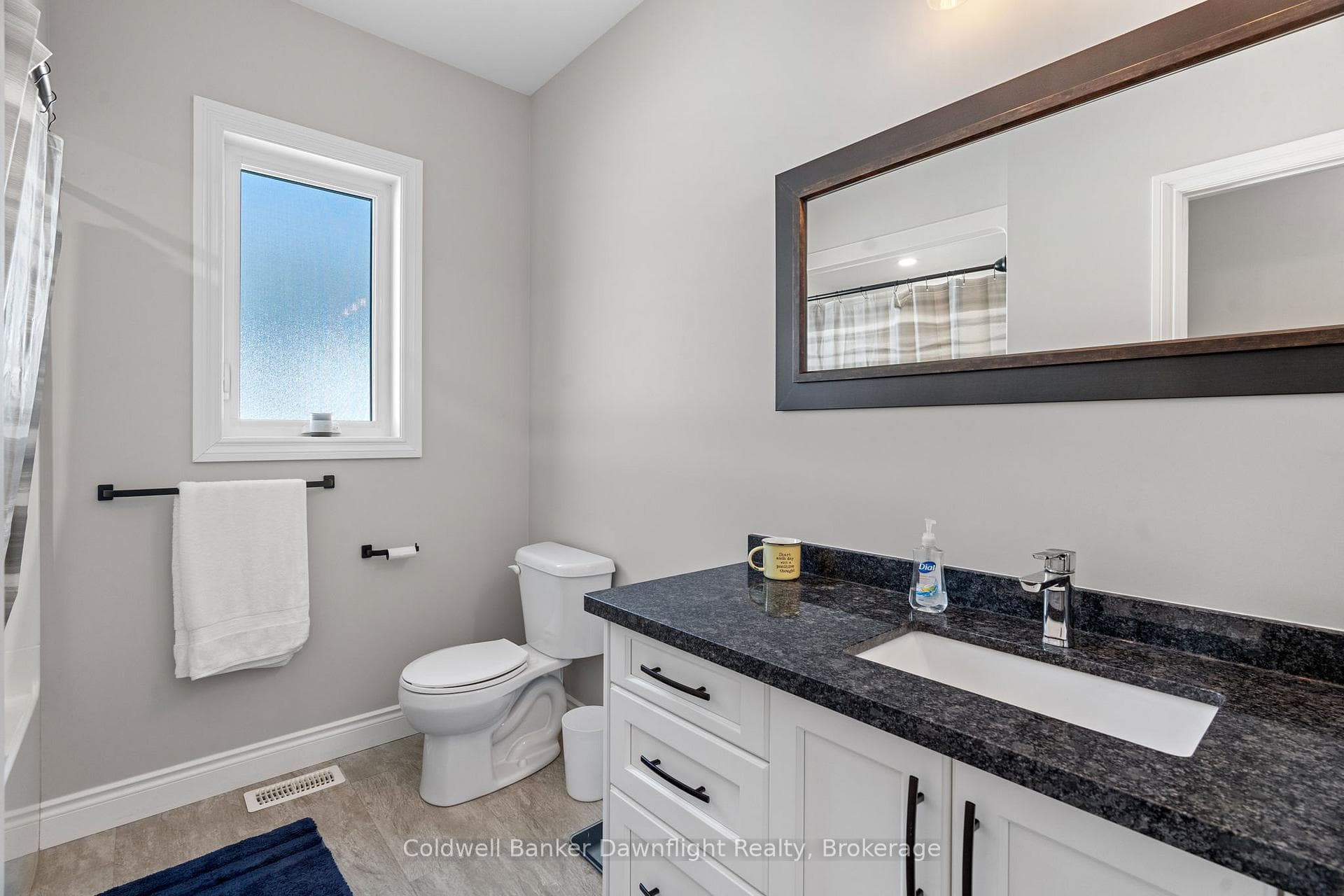 714 Gloria Street photo 24