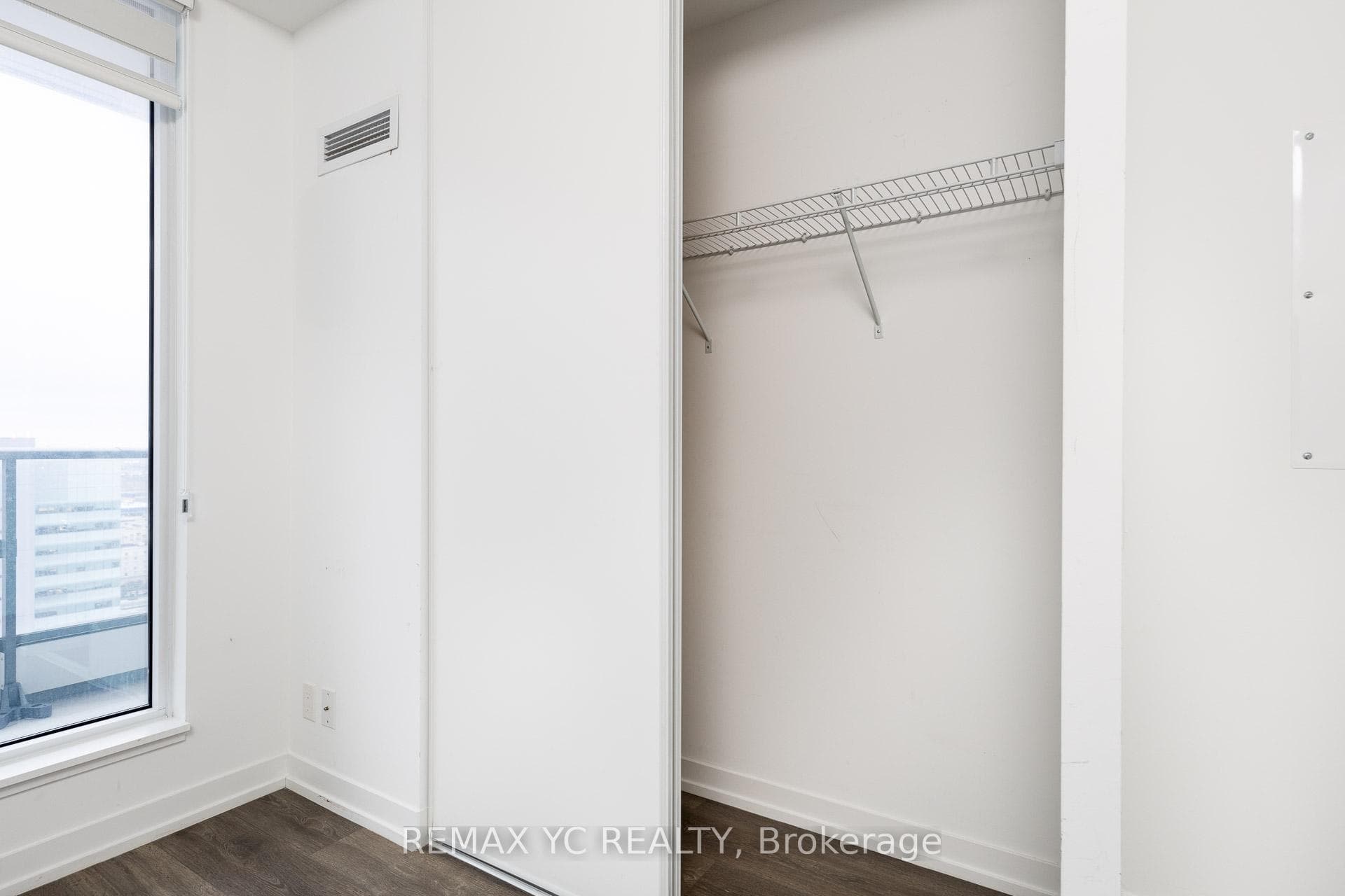 5 Buttermill Avenue Unit 2709 photo 17