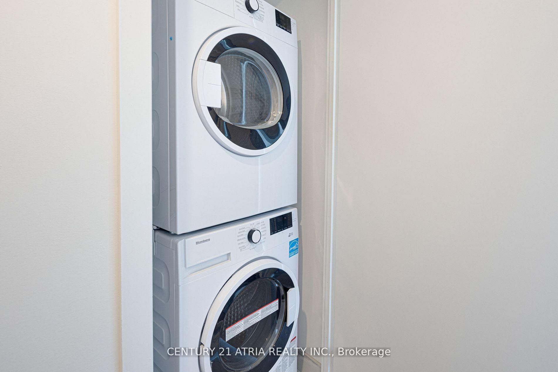 1100 Sheppard Avenue Unit PH10 photo 2