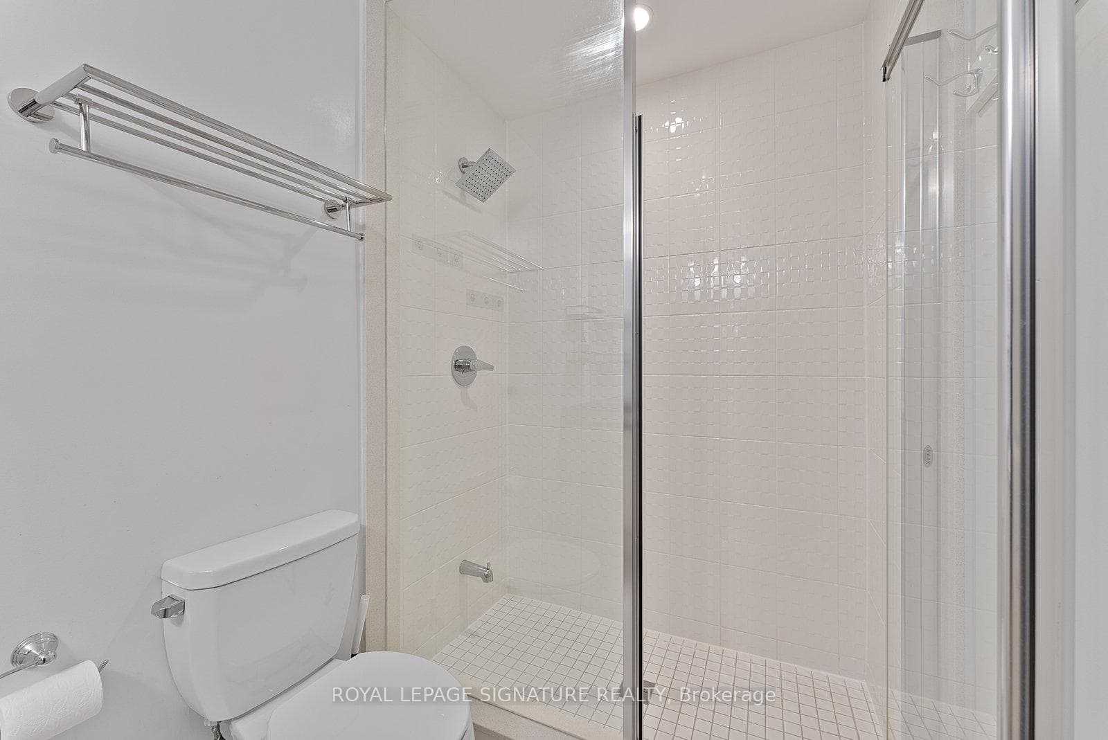 18 WHITAKER Way Unit 149 photo 24