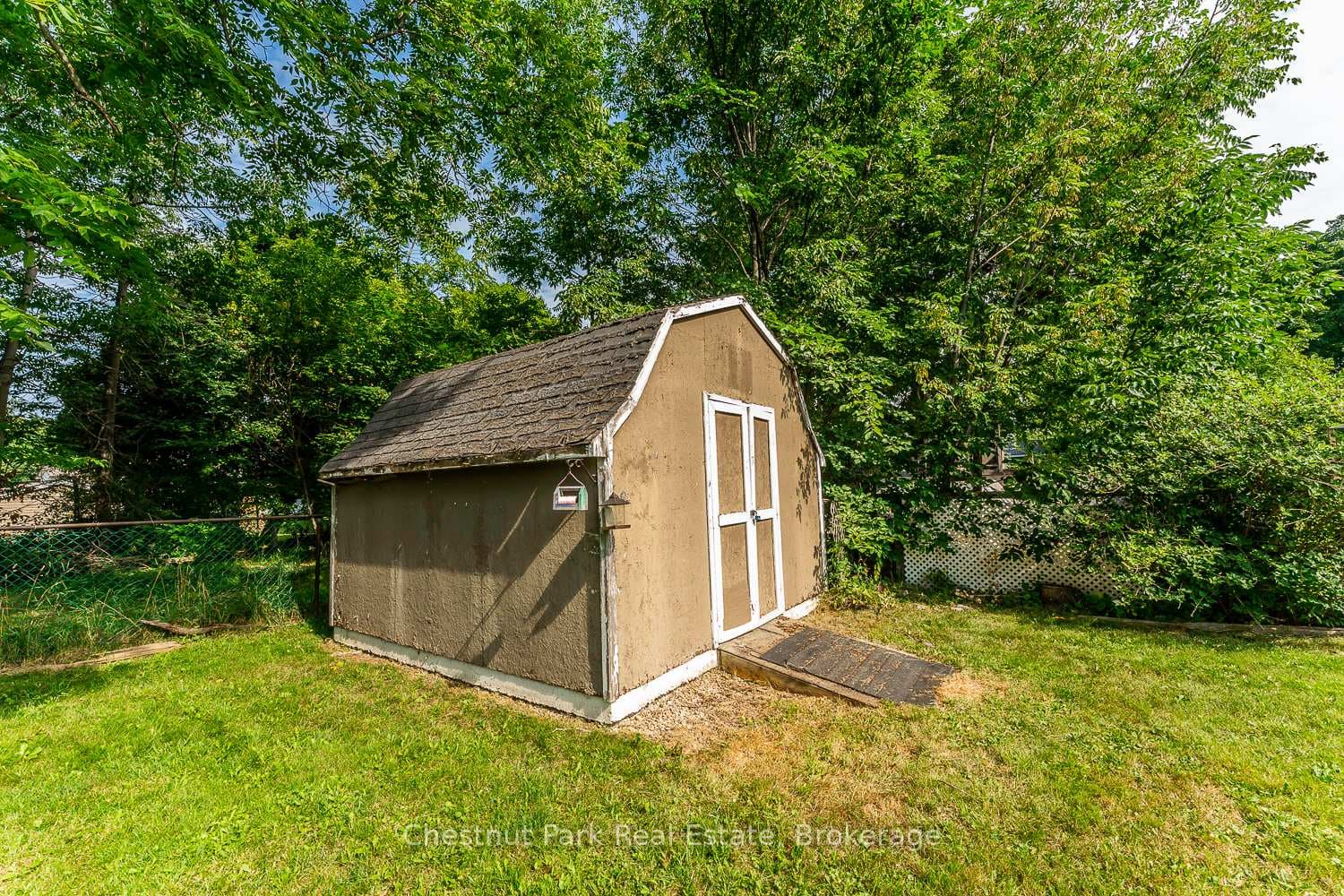 1570 9th Avenue photo 30