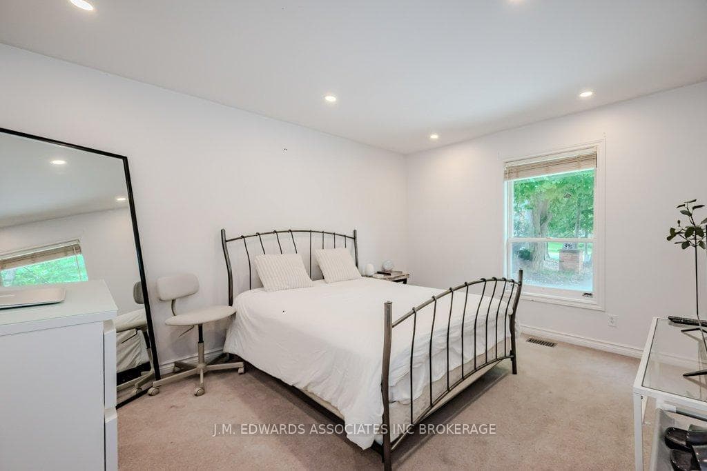 86 NORTH SHORE Boulevard photo 22