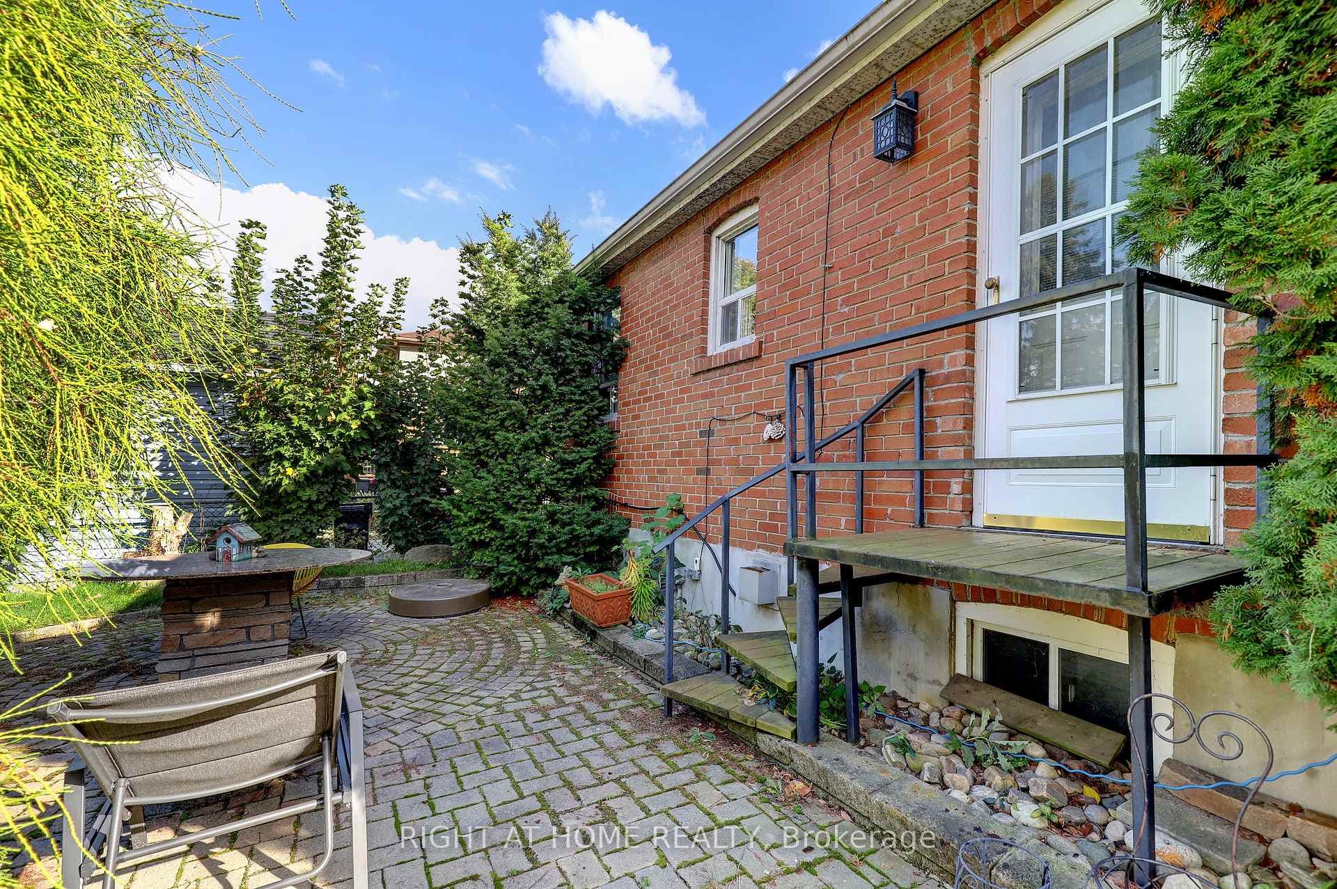 56 Cynthia Road photo 27