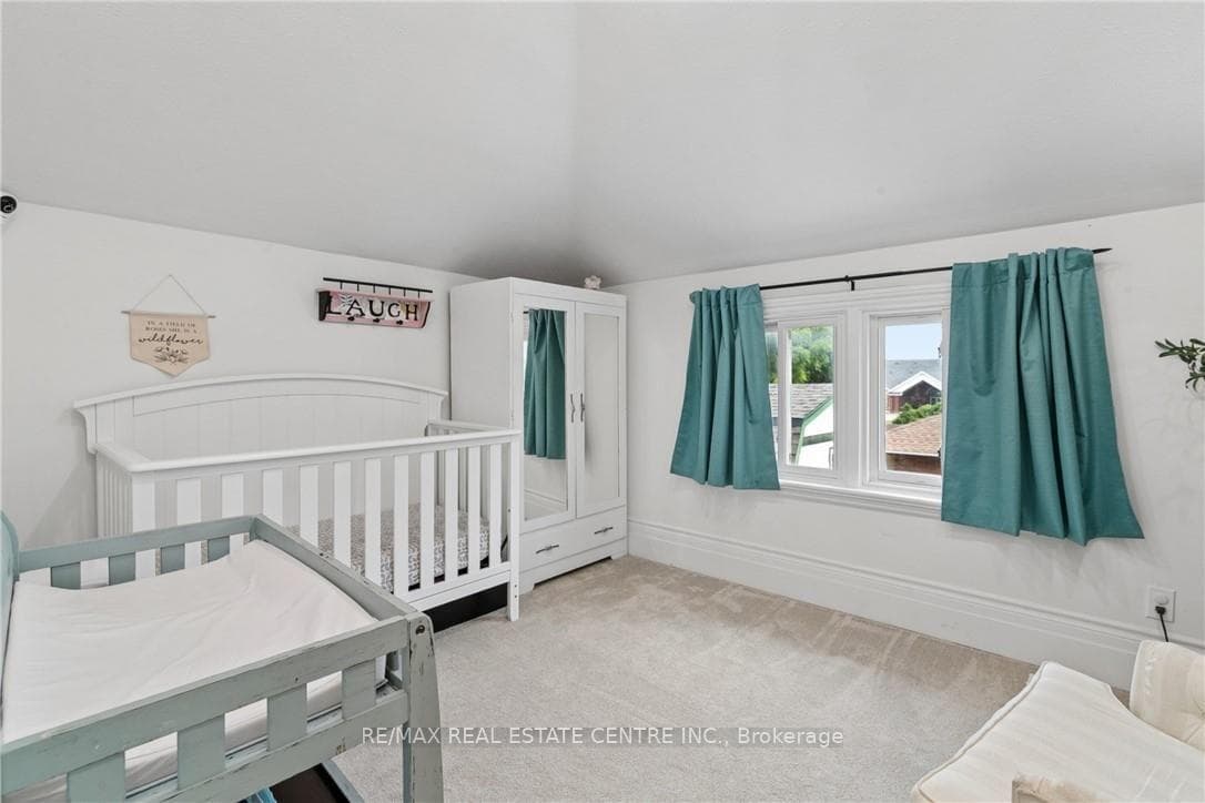 819 Devonshire Avenue photo 15