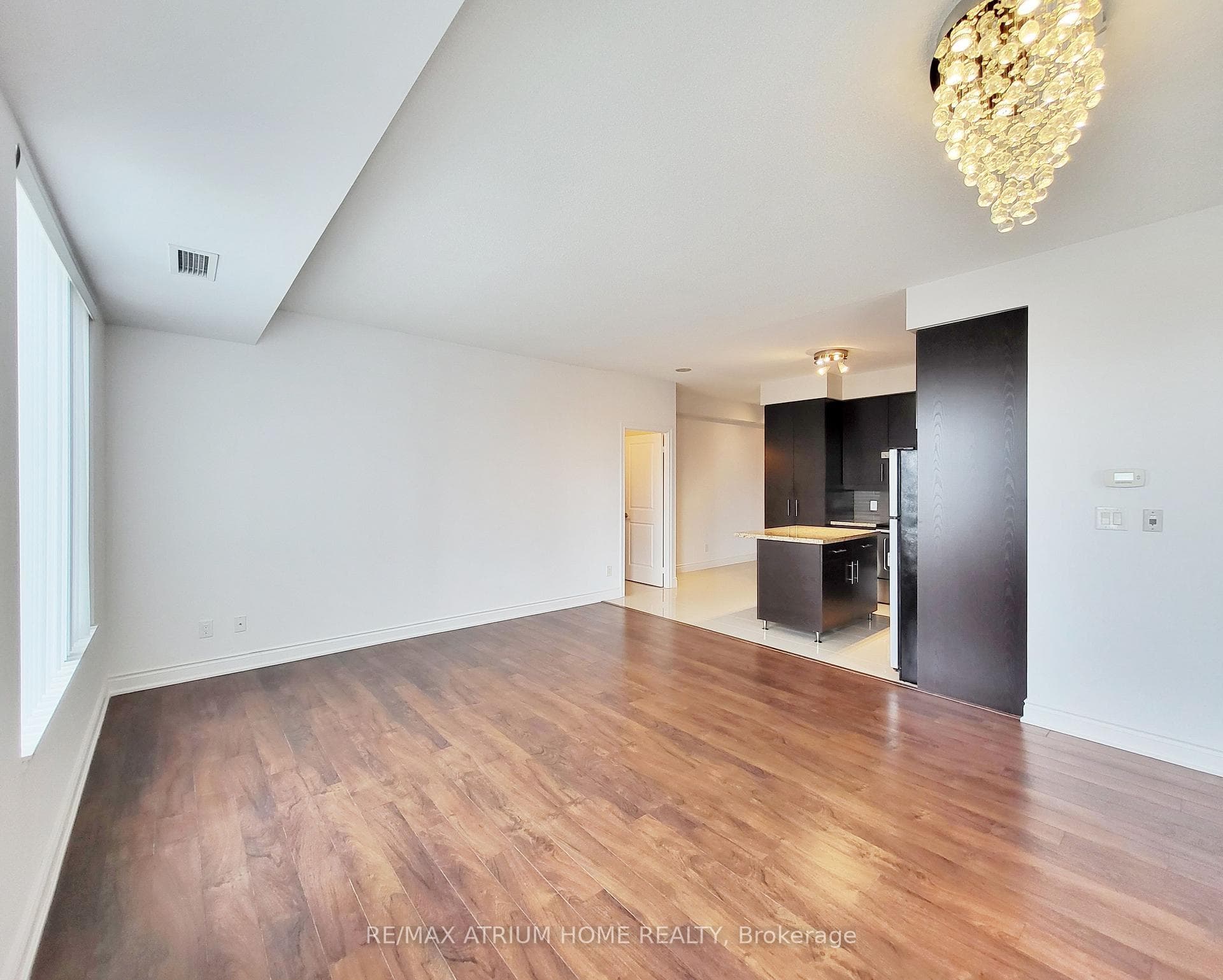 325 South Park Road Unit 1016 photo 5