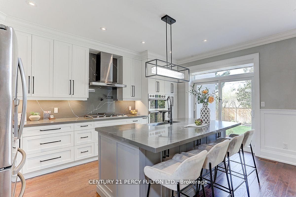 22 Innismore Crescent photo 14