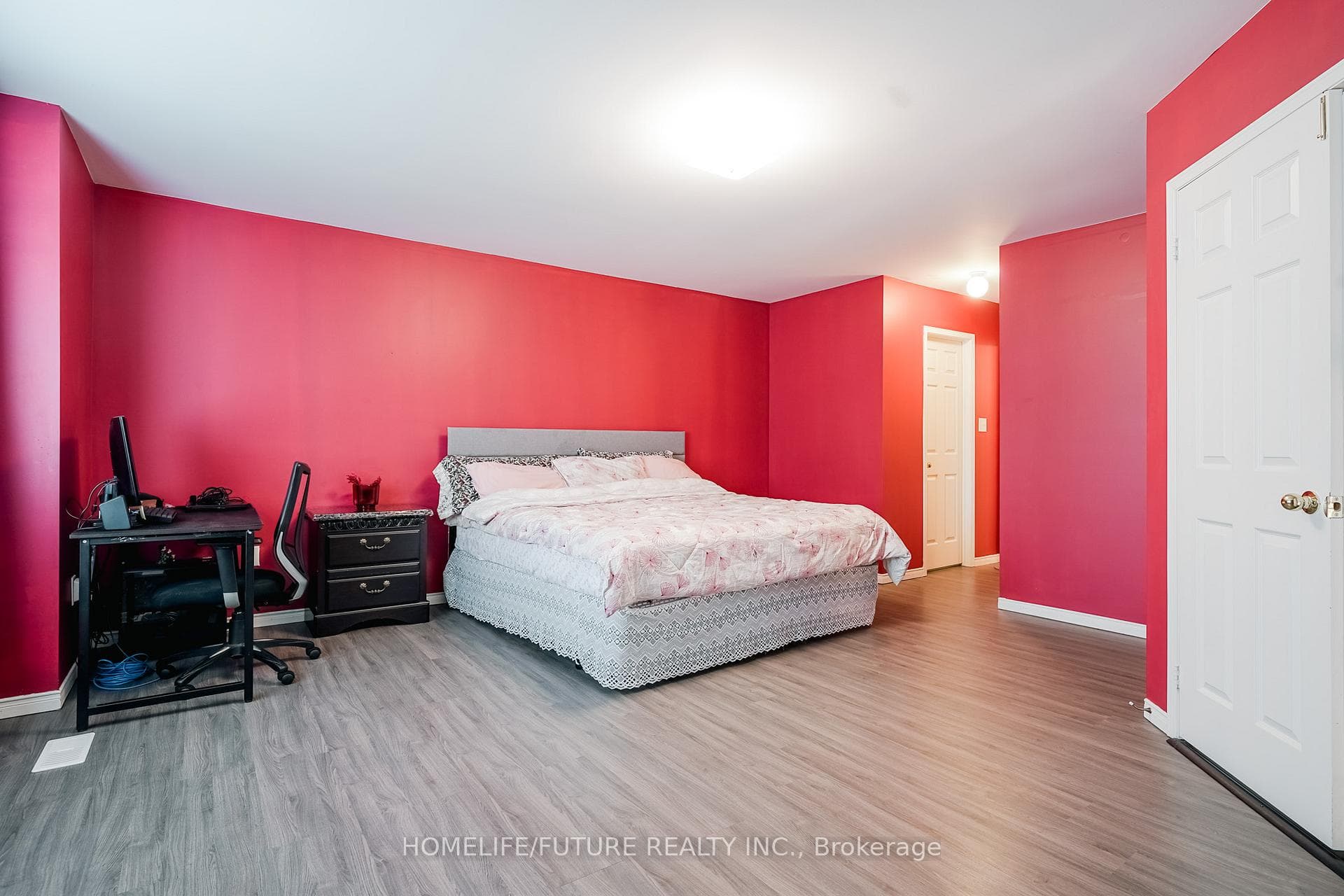 14 Mosely Crescent photo 36