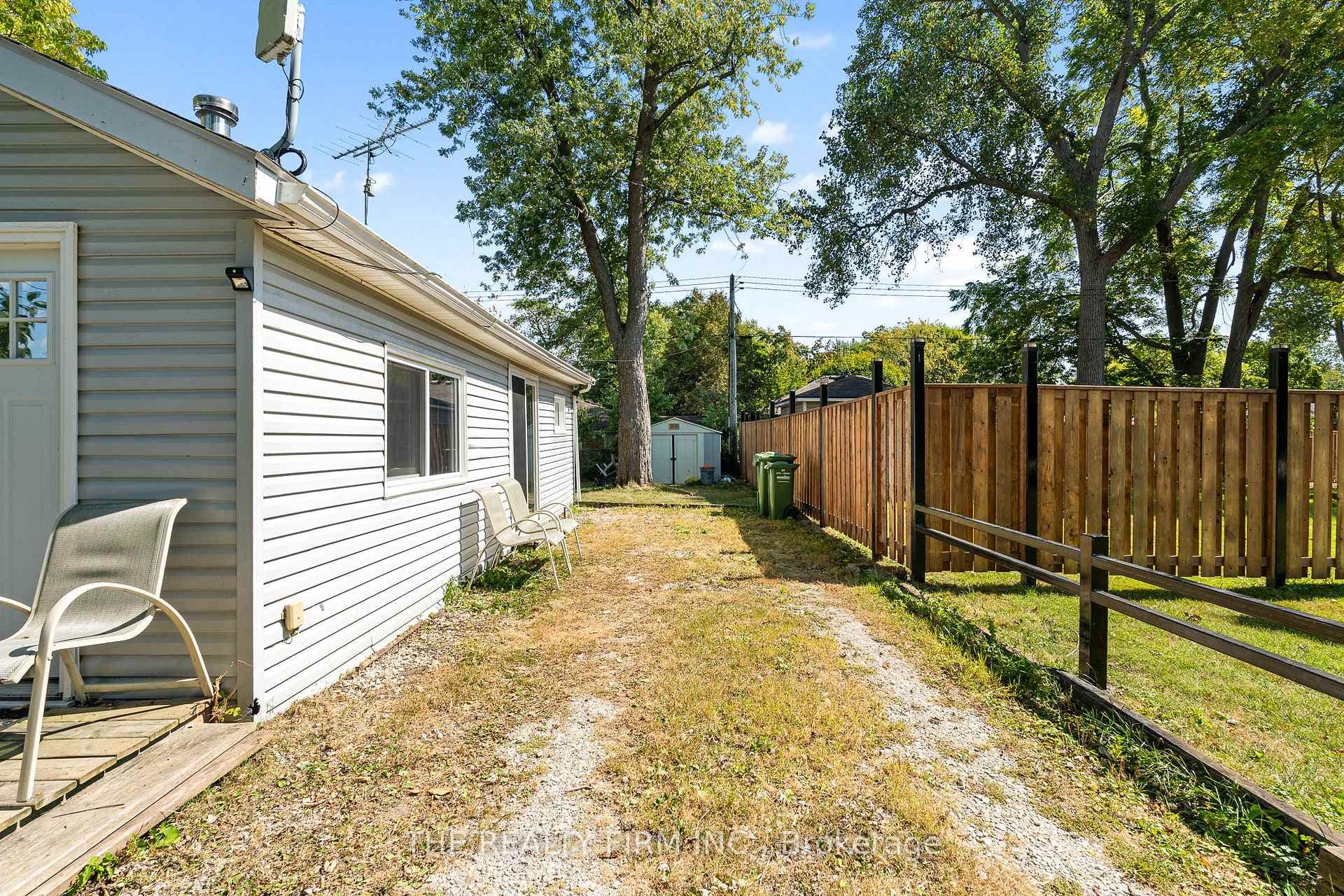 144 Lincoln Court photo 31
