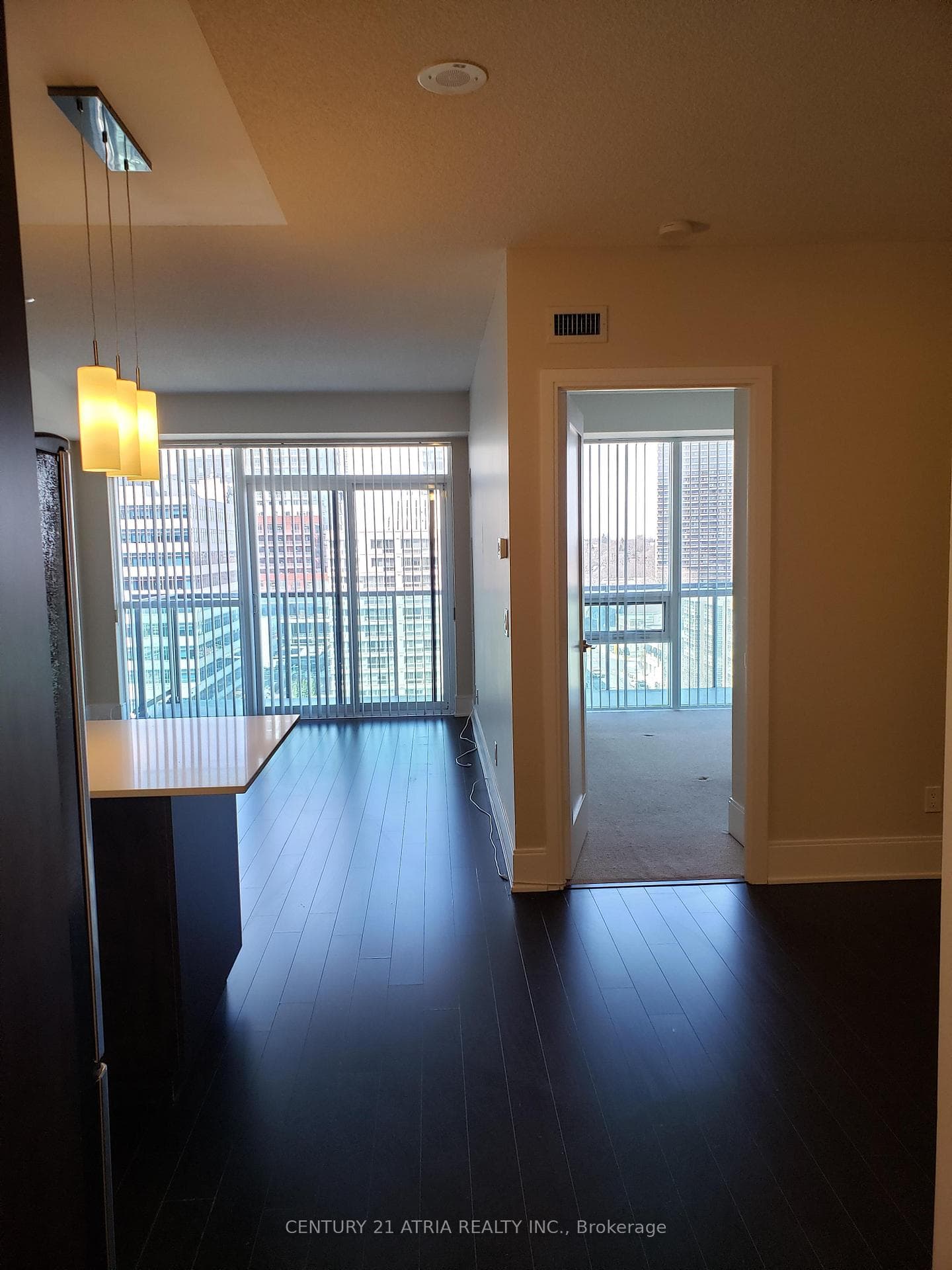 25 Broadway Avenue Unit 1010 photo 5