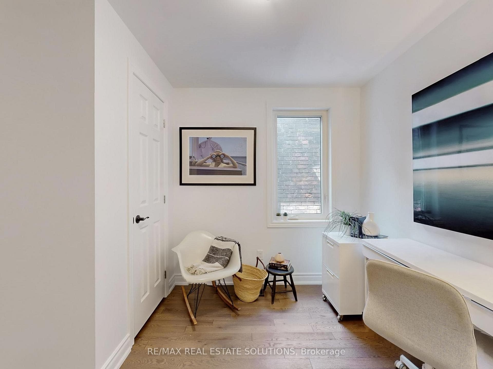 114 Booth Avenue photo 17