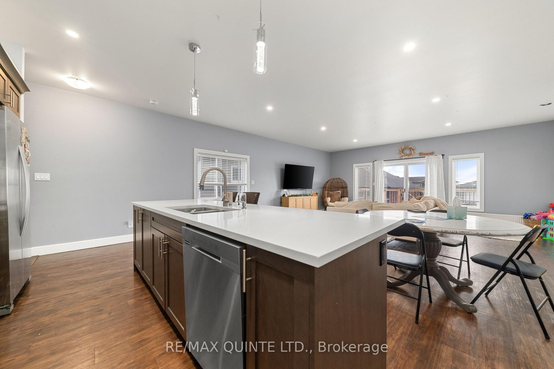 10 Lehtinen Crescent Unit A & B photo 10