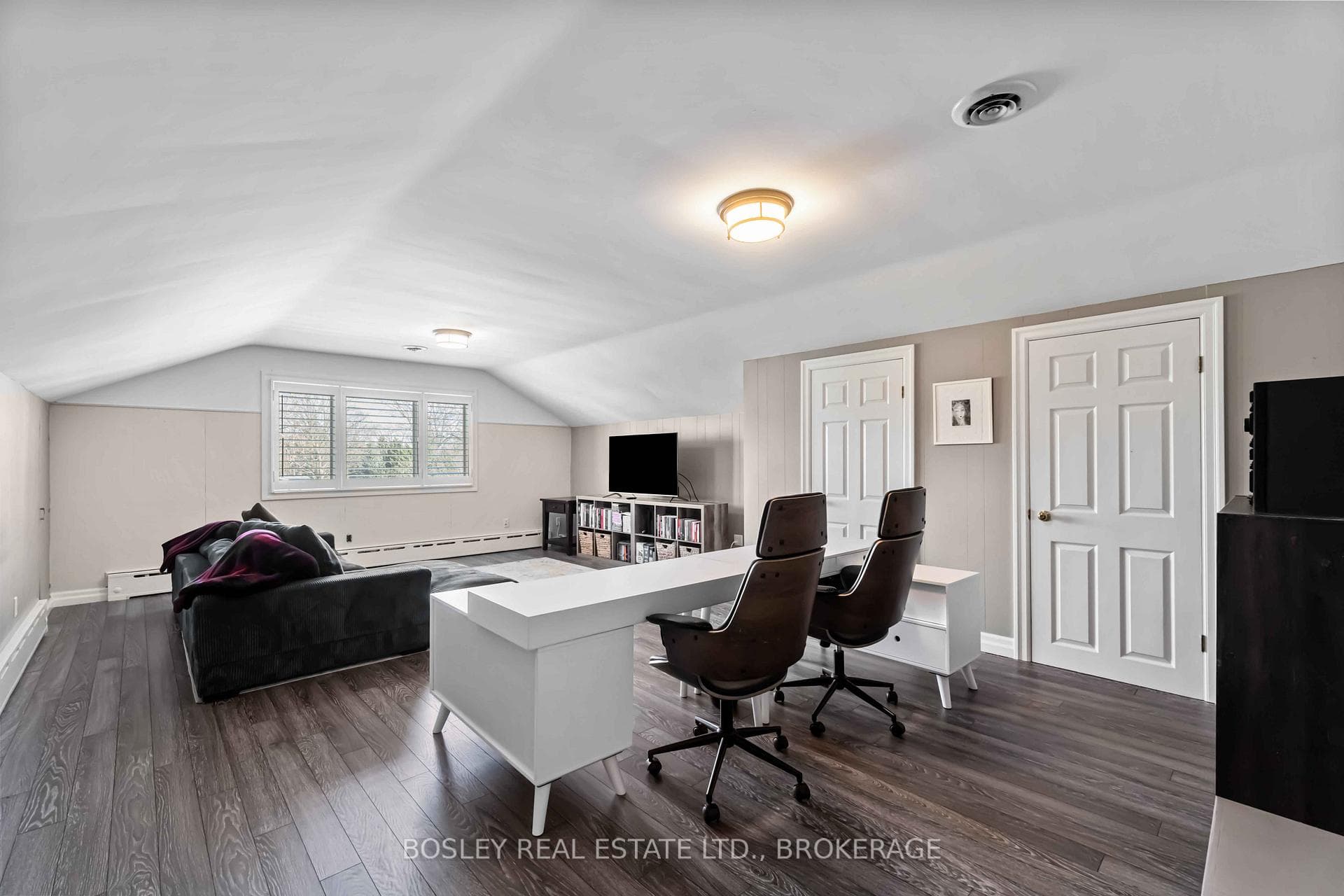 1056 Lakeshore Road photo 29