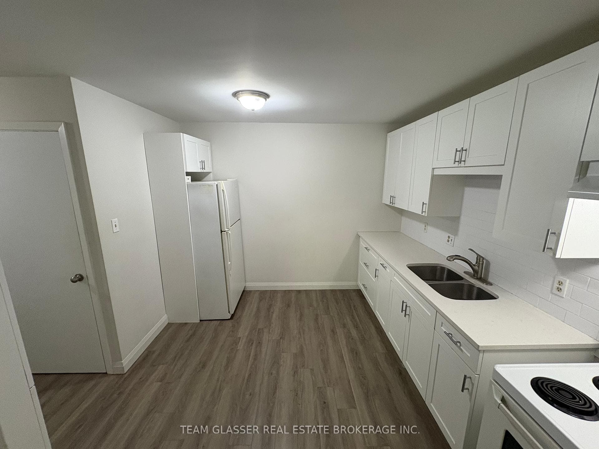 52 Hiawatha Street Unit 204 photo 9