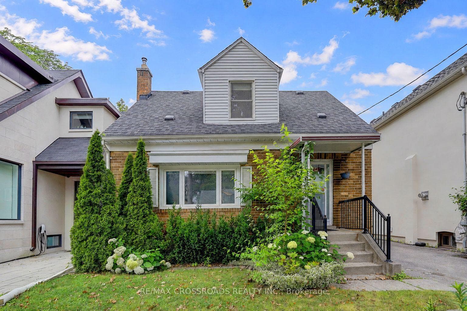 128 Leacrest Road photo 1