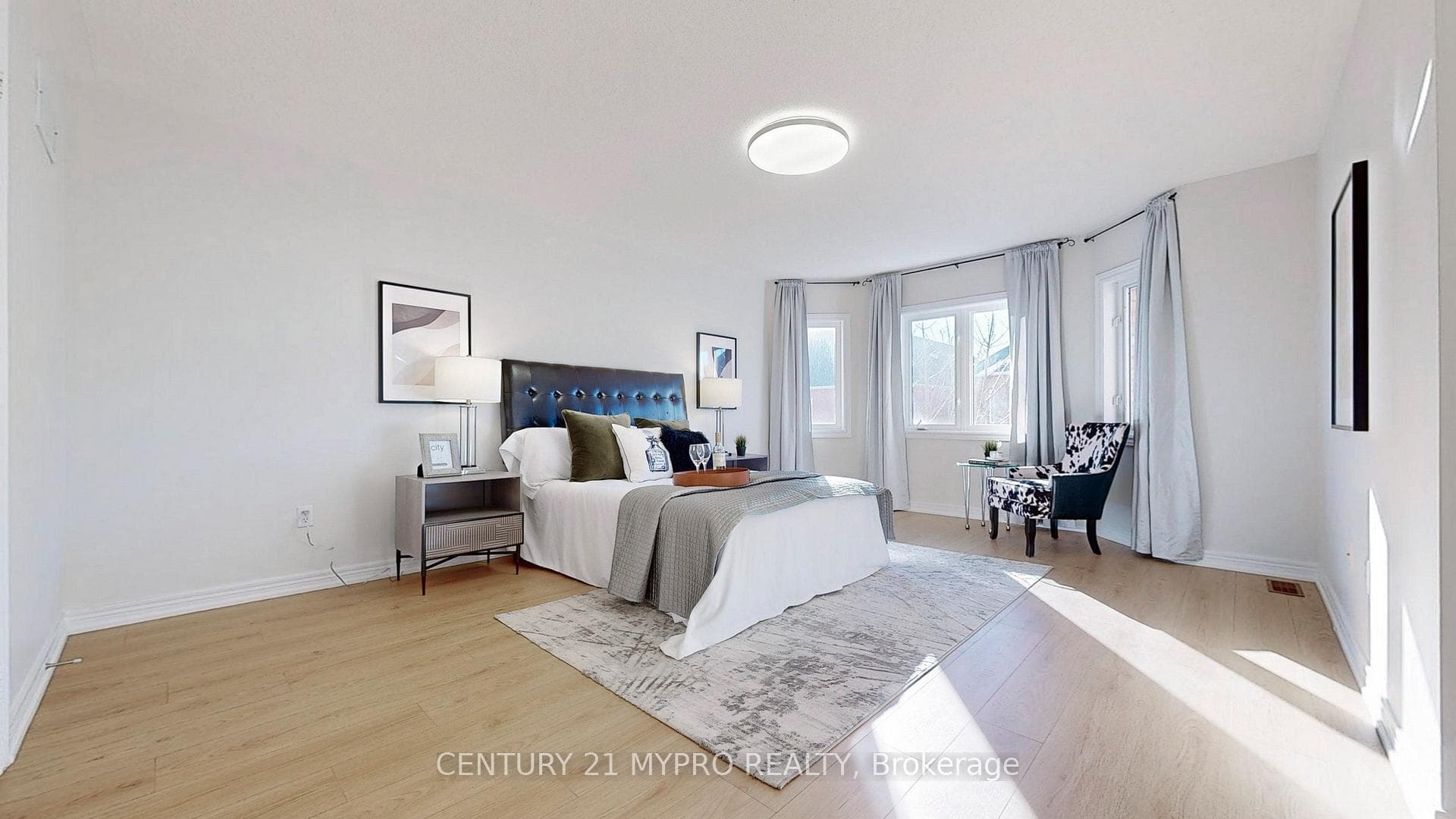 34 Ayhart Street photo 17