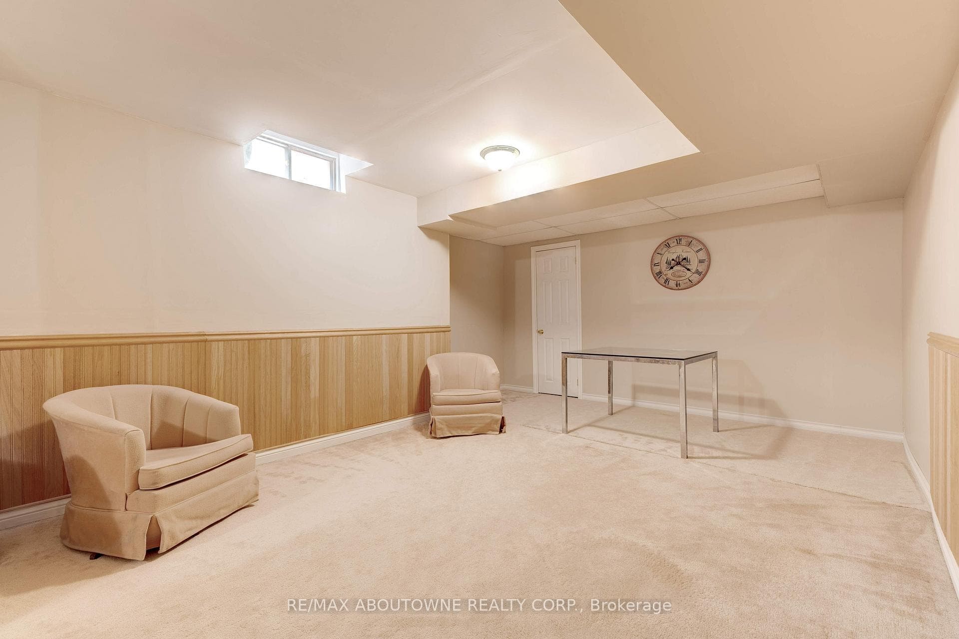 1364 Windrush Drive photo 33