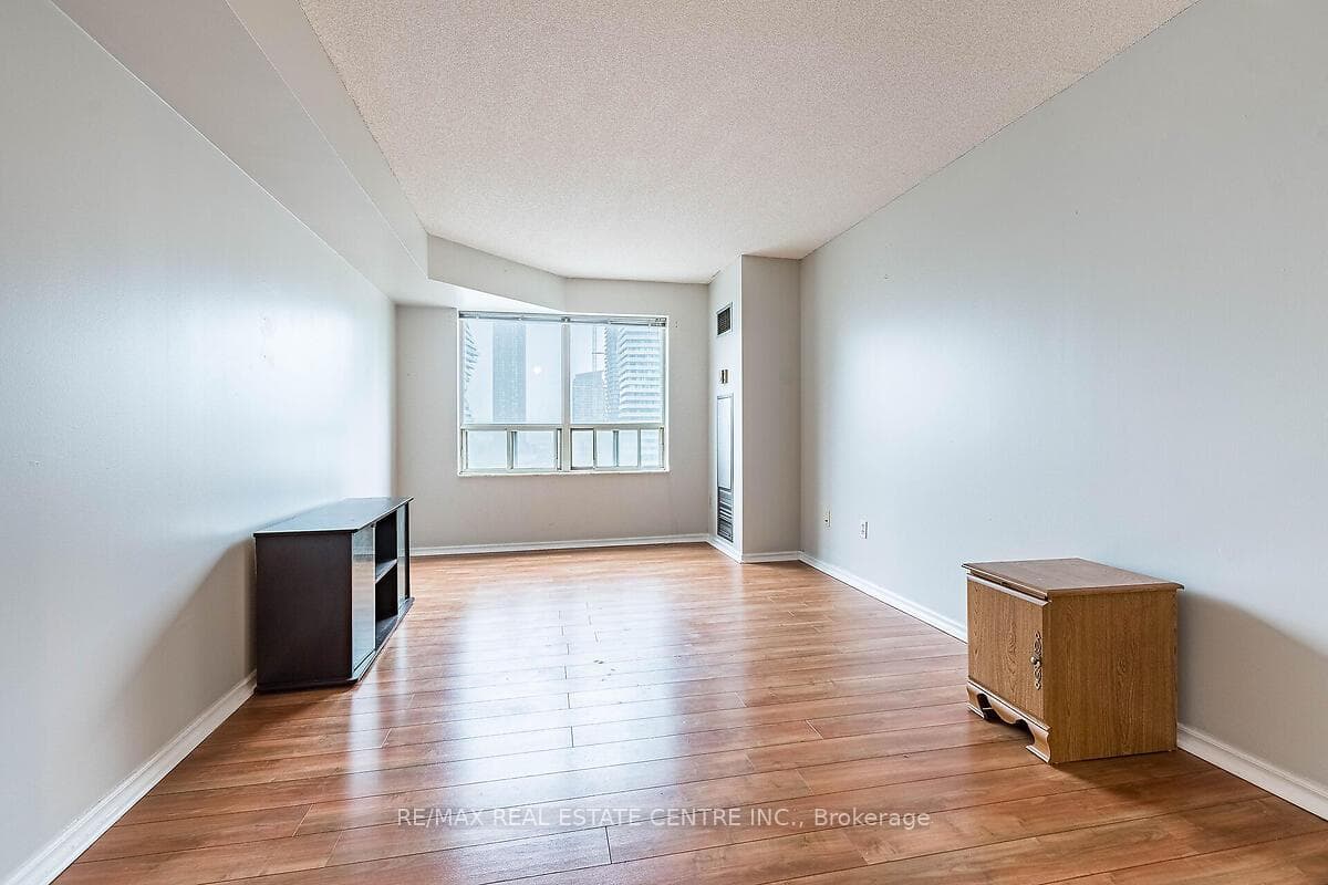 335 Webb Drive Unit 1503 photo 23