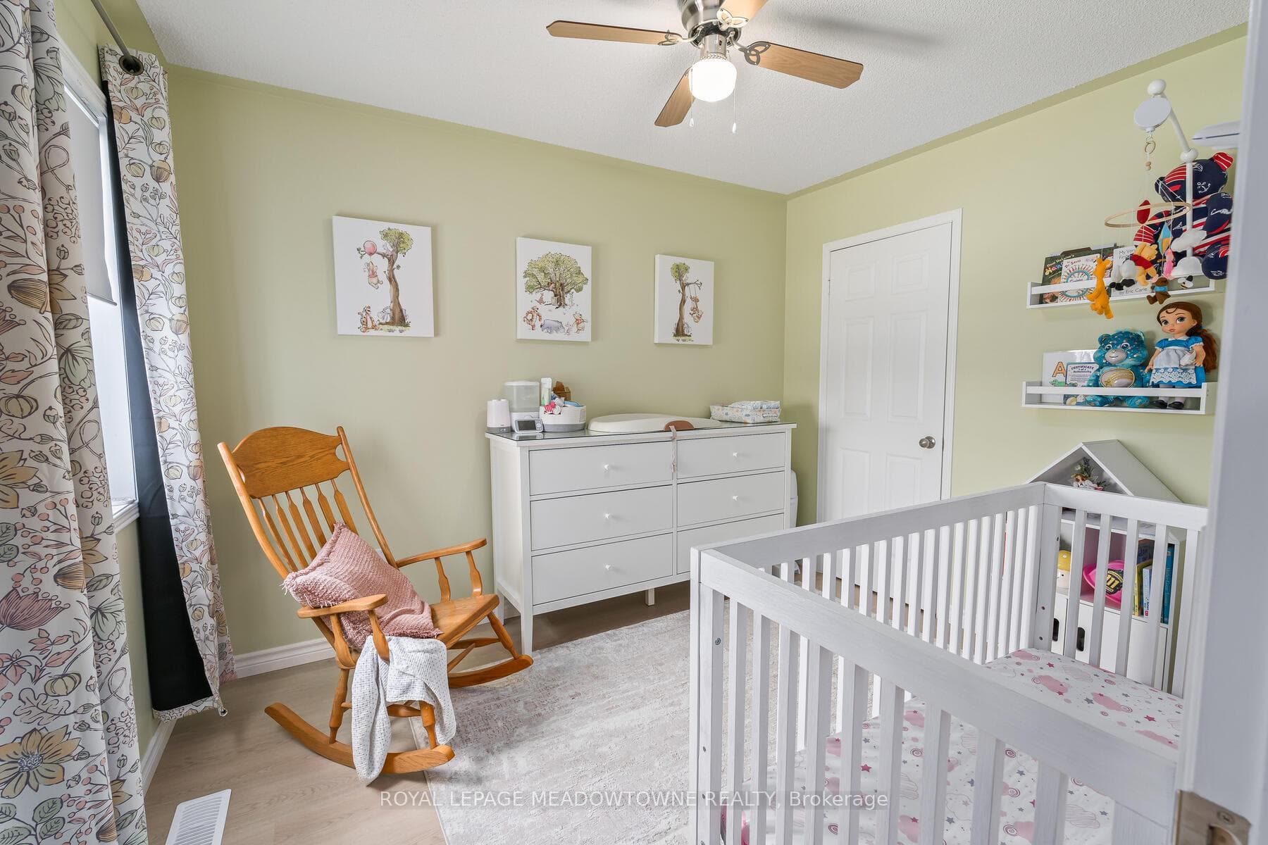 99 Snowberry Crescent photo 26