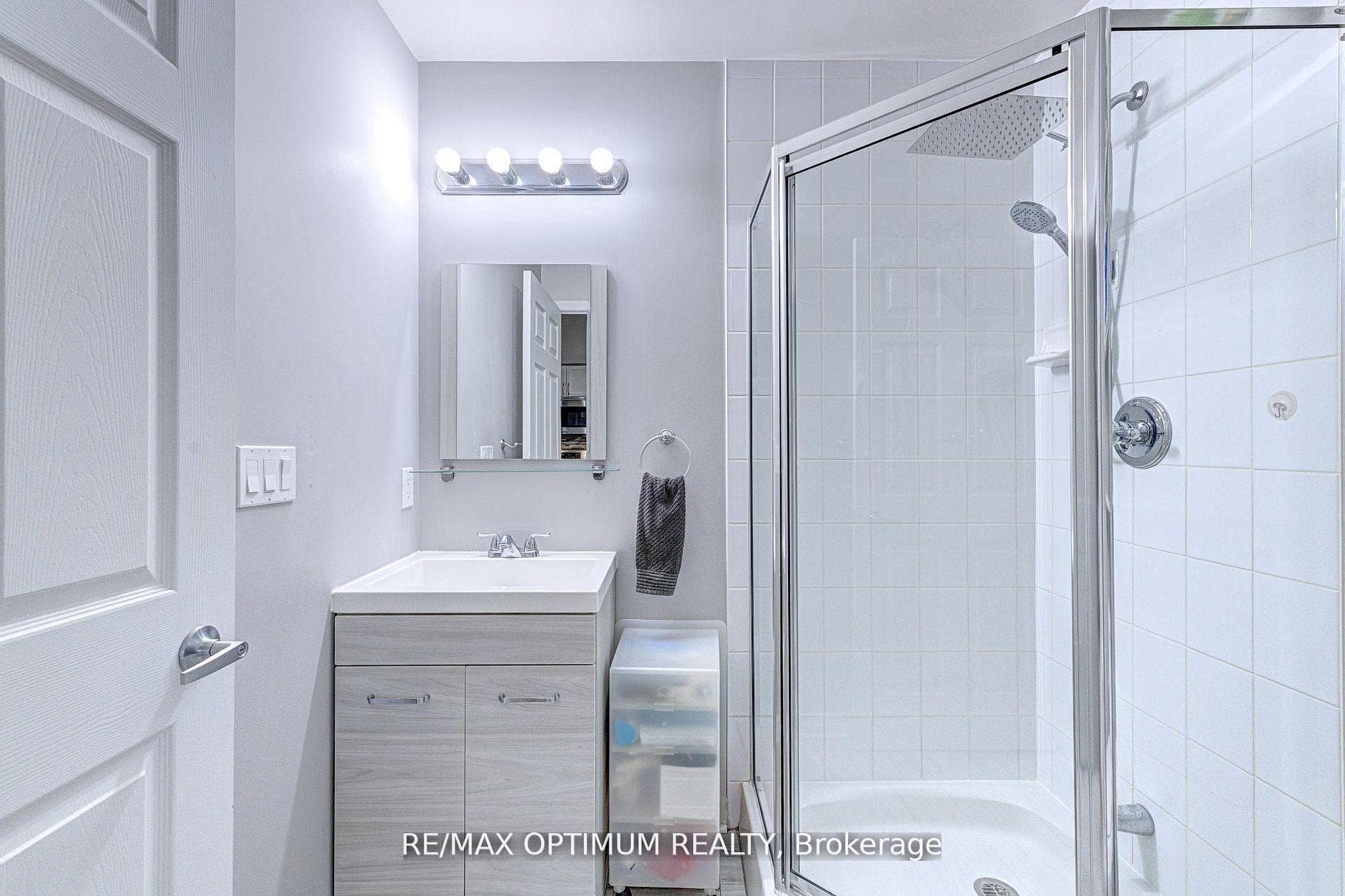 388 Prince Of Wales Drive Unit 1104 photo 24