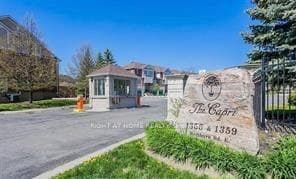 1359 Rathburn Road Unit 1007 photo 4