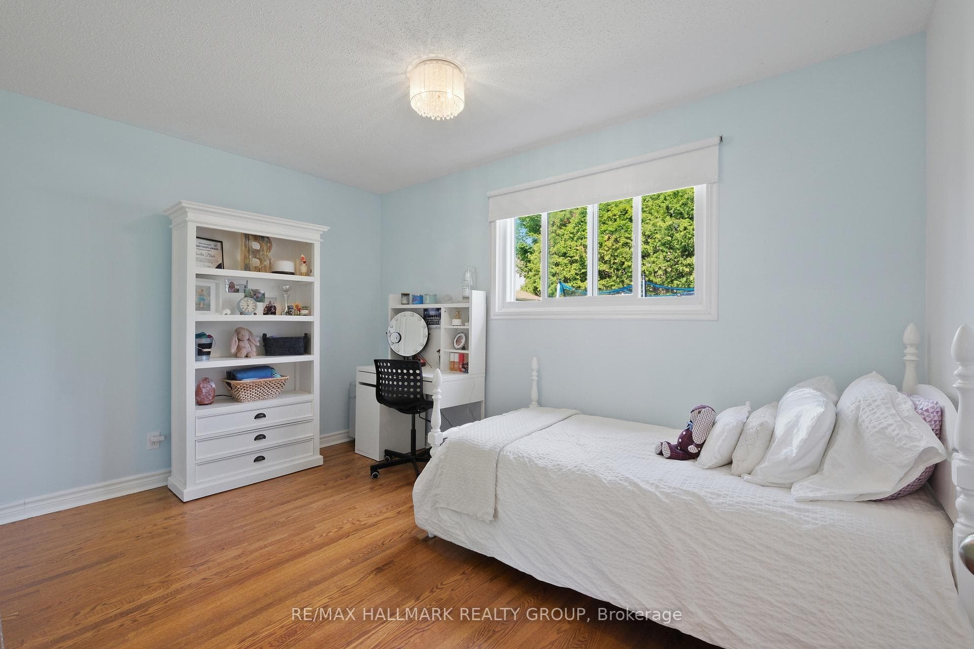 155 Banning Road photo 25