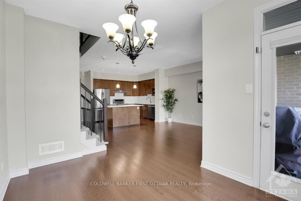 599 COMPASS Street photo 16