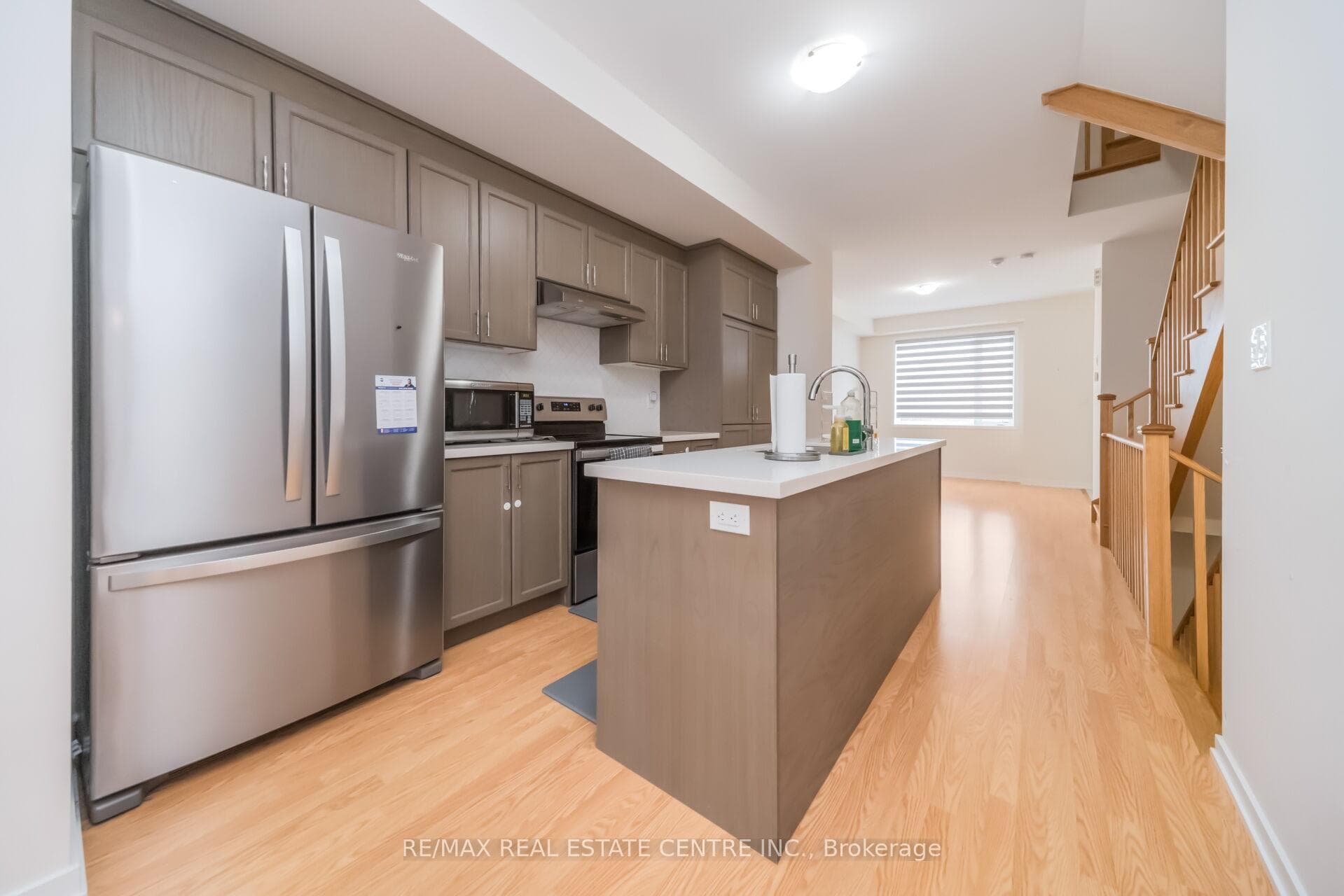 30 Lambert Lane photo 9