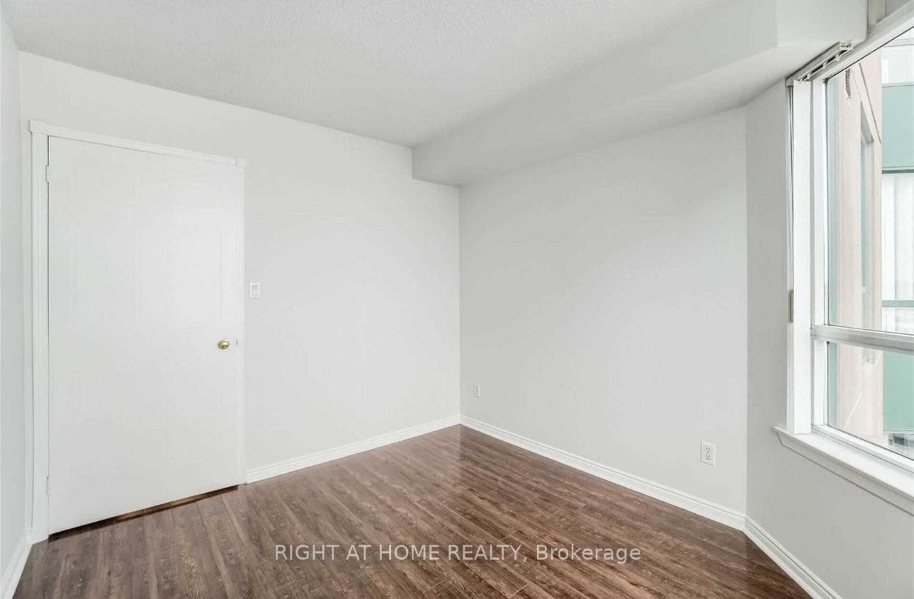 135 Hillcrest Avenue Unit 1101 photo 19