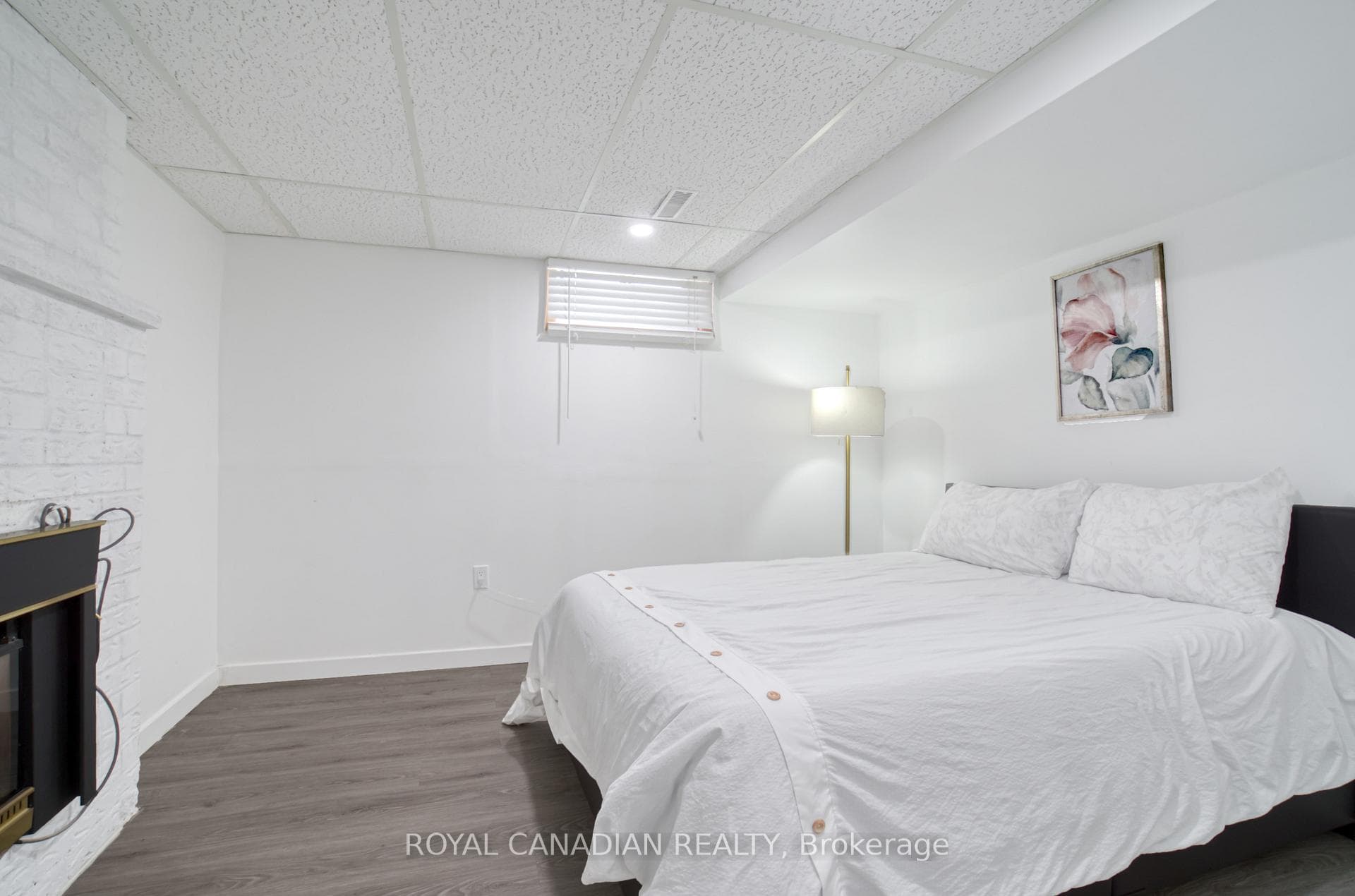 60 Lysanda Avenue photo 32