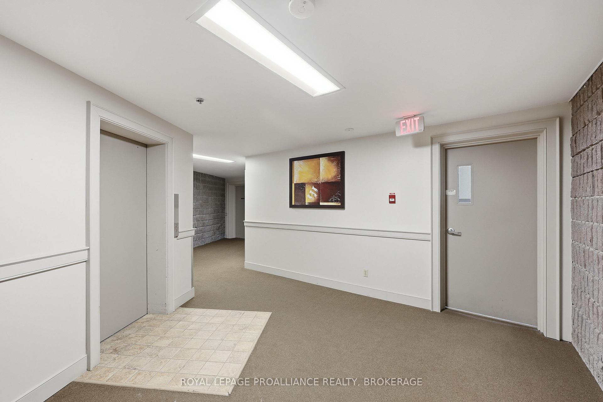 17 Eldon Hall Place Unit 215 photo 26