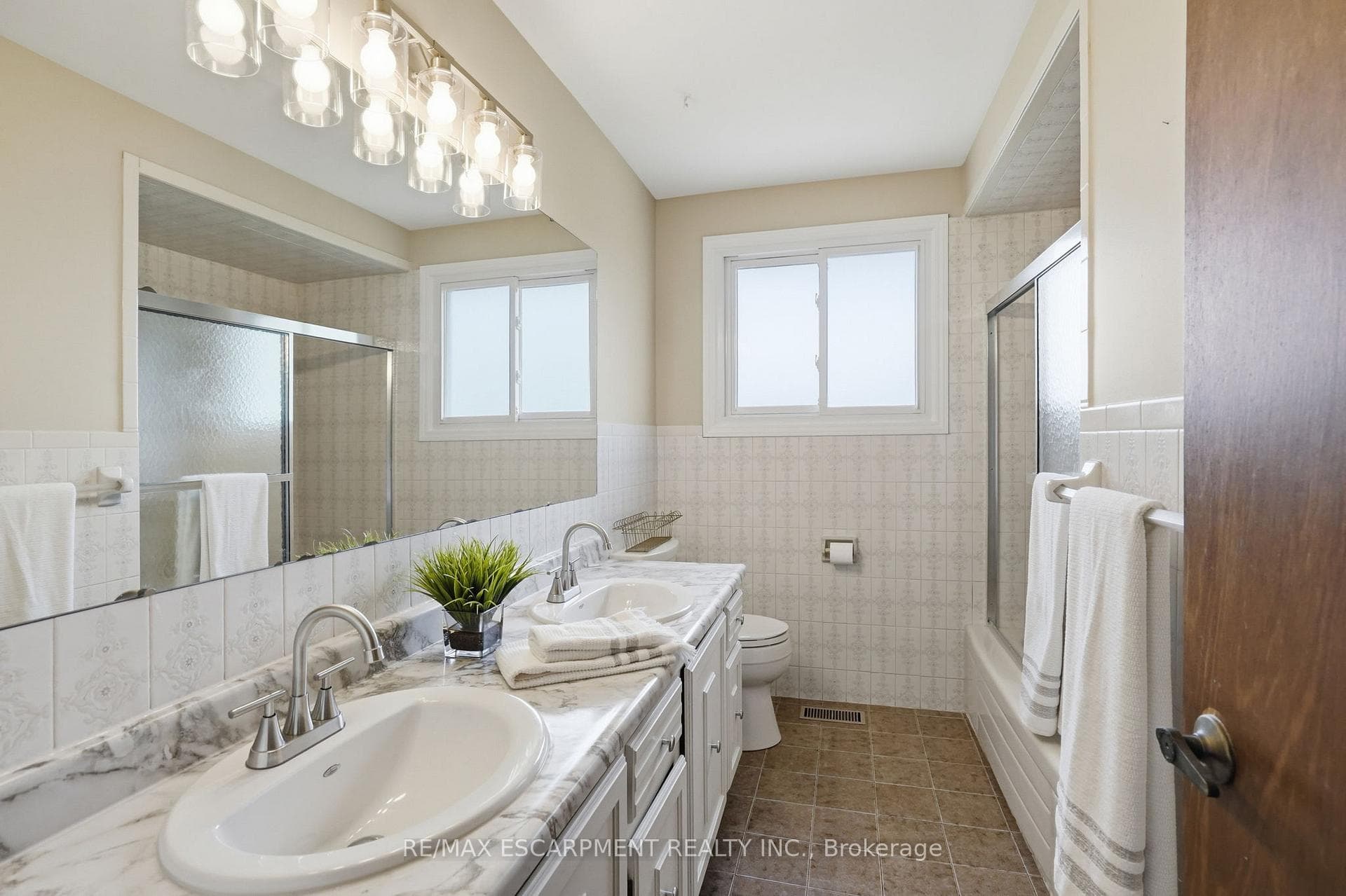57 NEIL Avenue photo 34