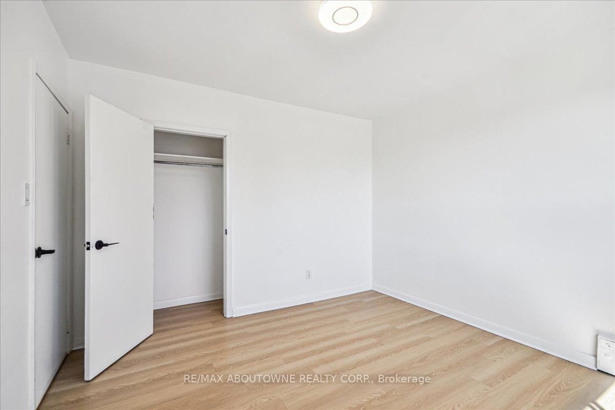 2 Wesley Street Unit 5 photo 22