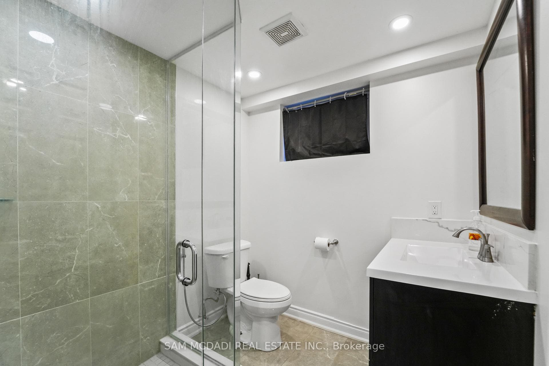 1821 Christopher Road photo 11