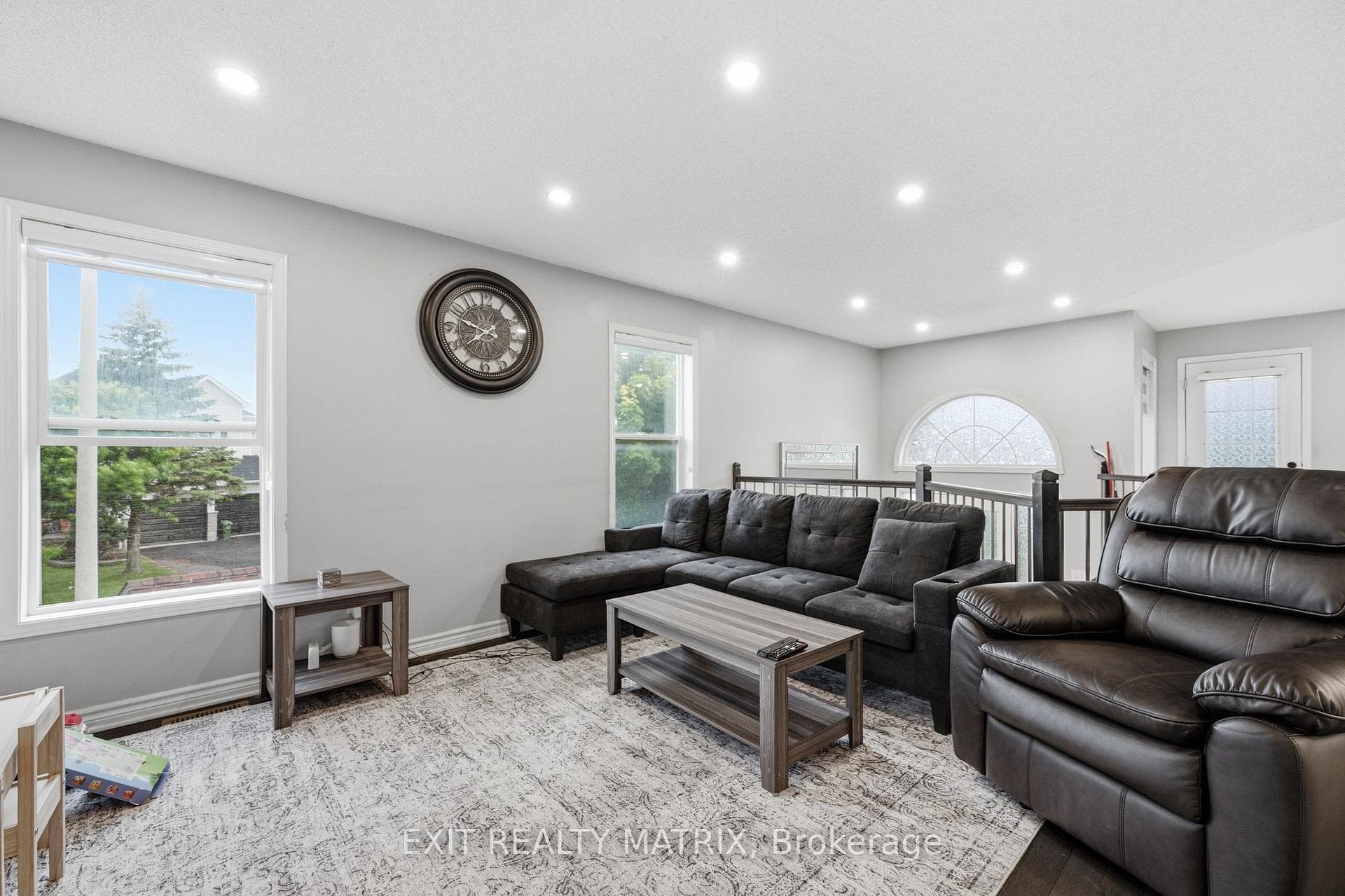 1511 Rumford Drive photo 25