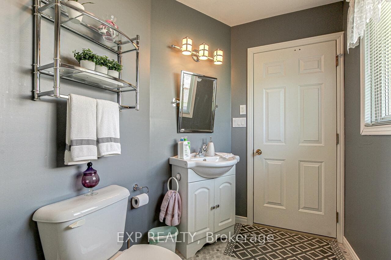 74258 Homestead Heights Drive photo 18