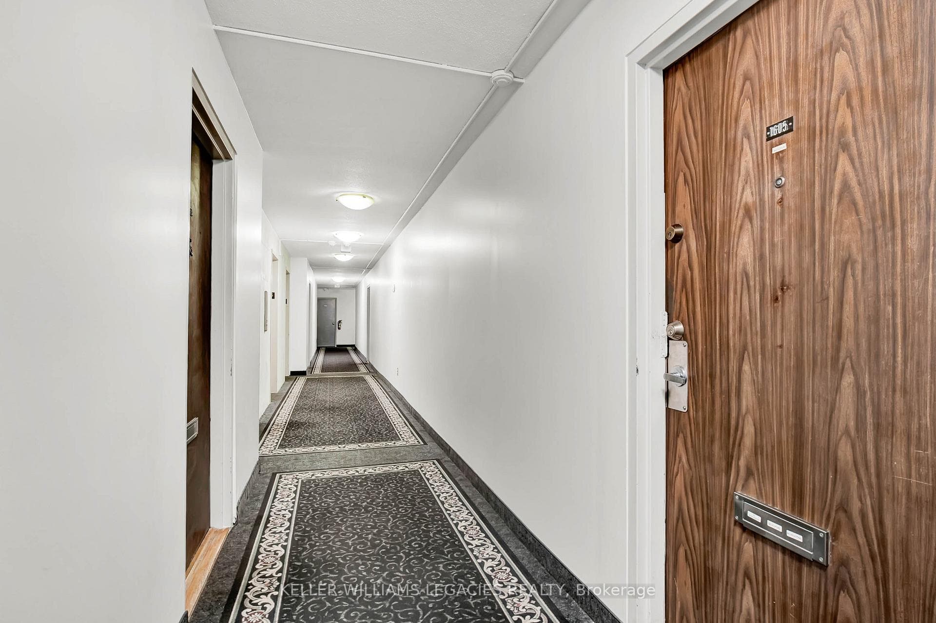 10 Parkway Forest Drive Unit 1605 photo 8