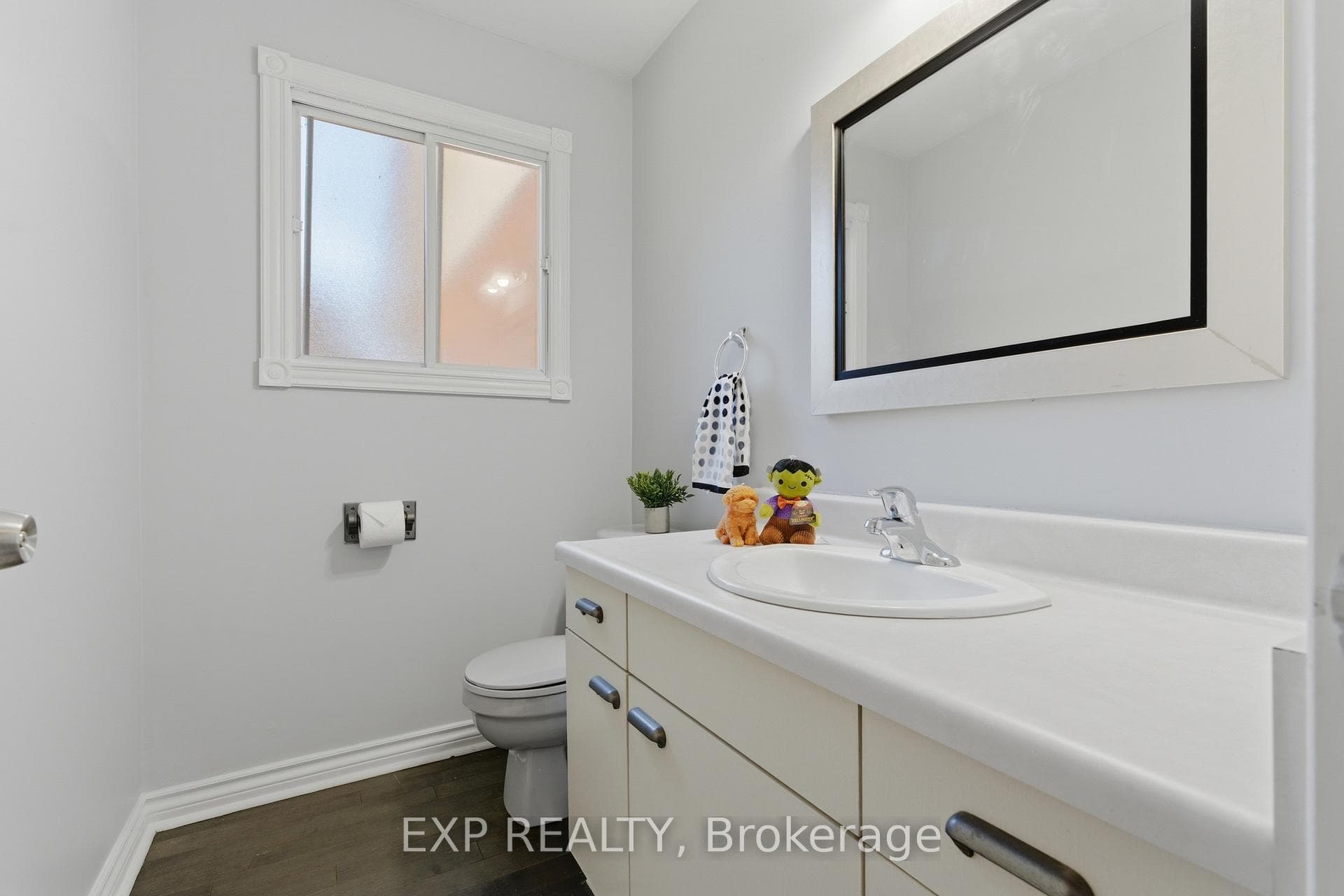 2pc bathroom