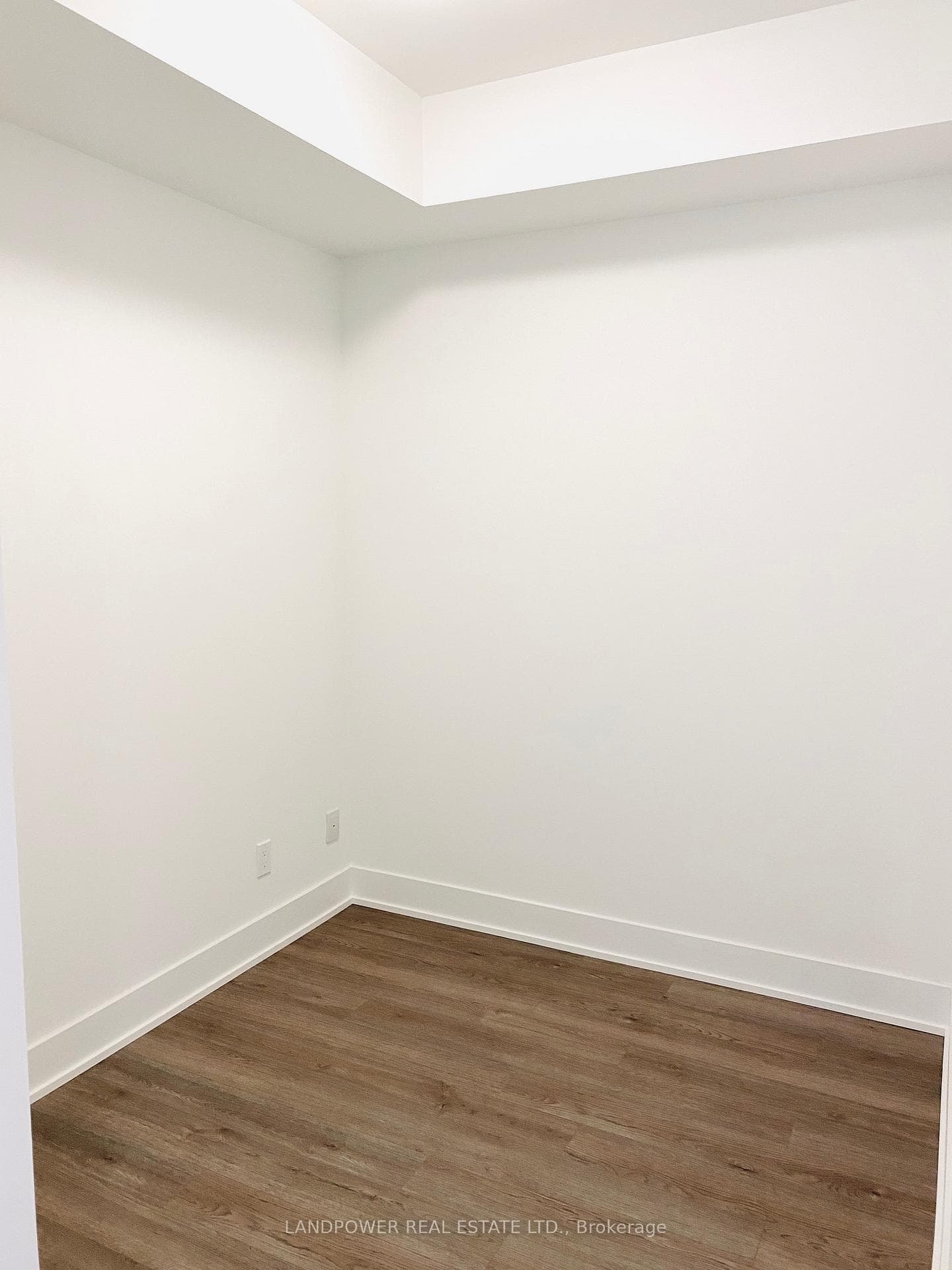 1 Belsize Drive Unit 209 photo 15