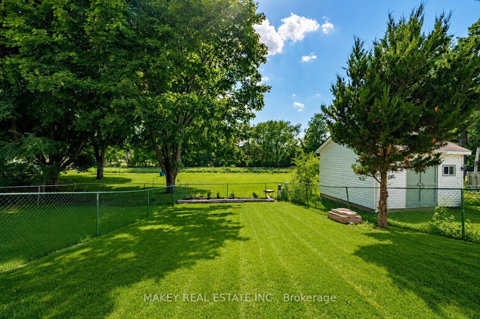 410 Odlum Drive photo 35
