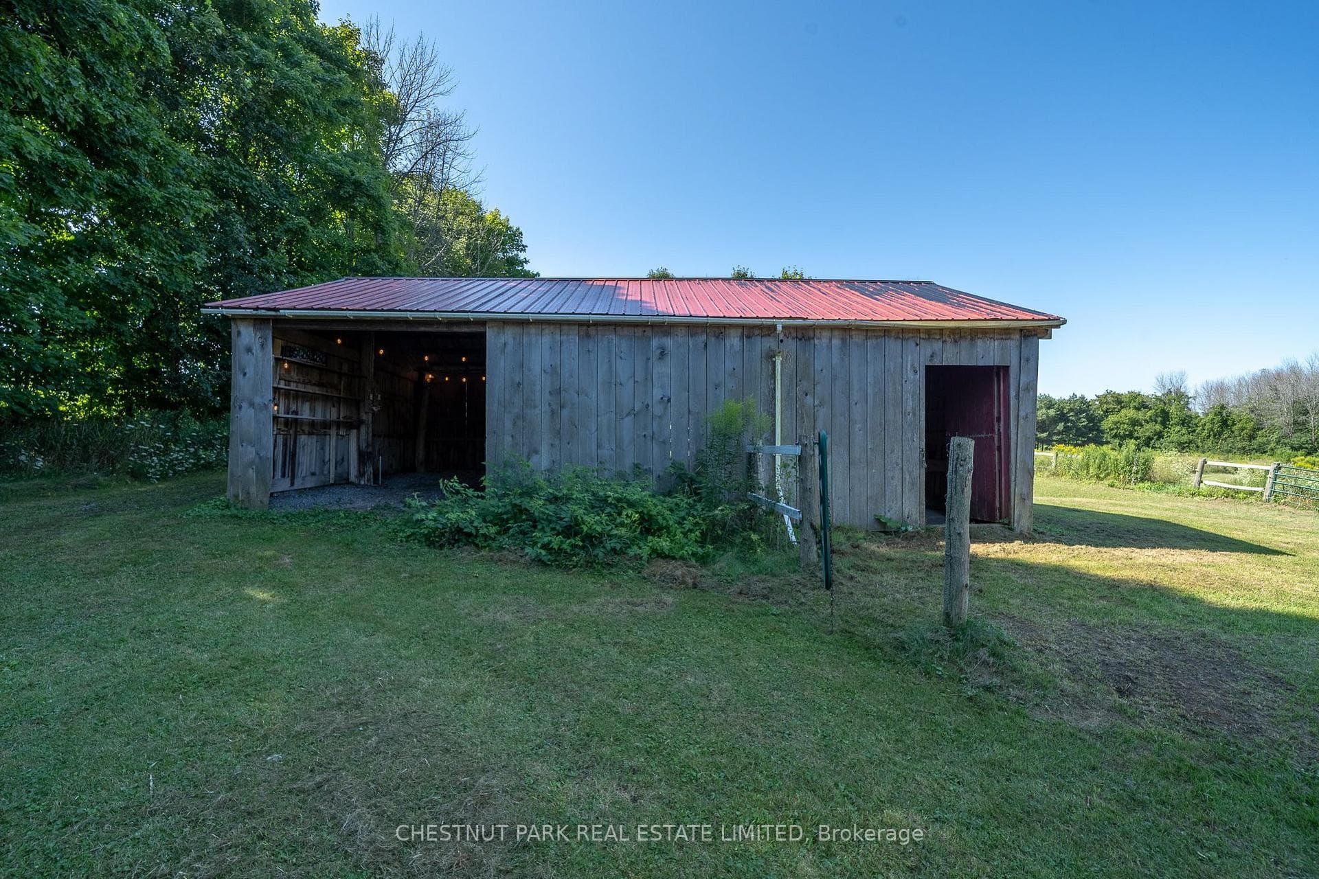 140 Quaker Road photo 31
