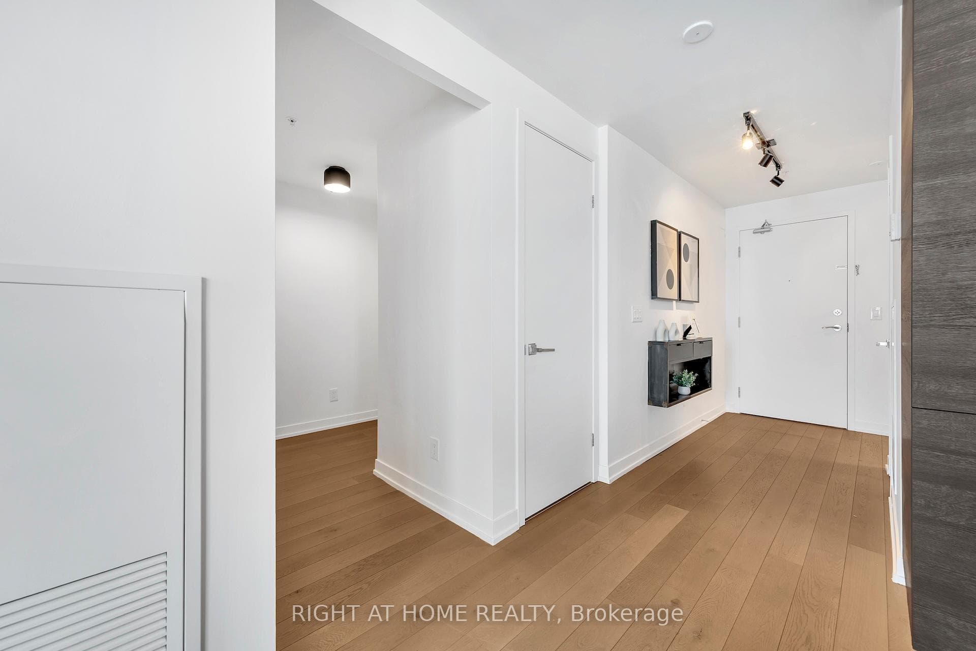 530 Indian Grove Unit 613 photo 22