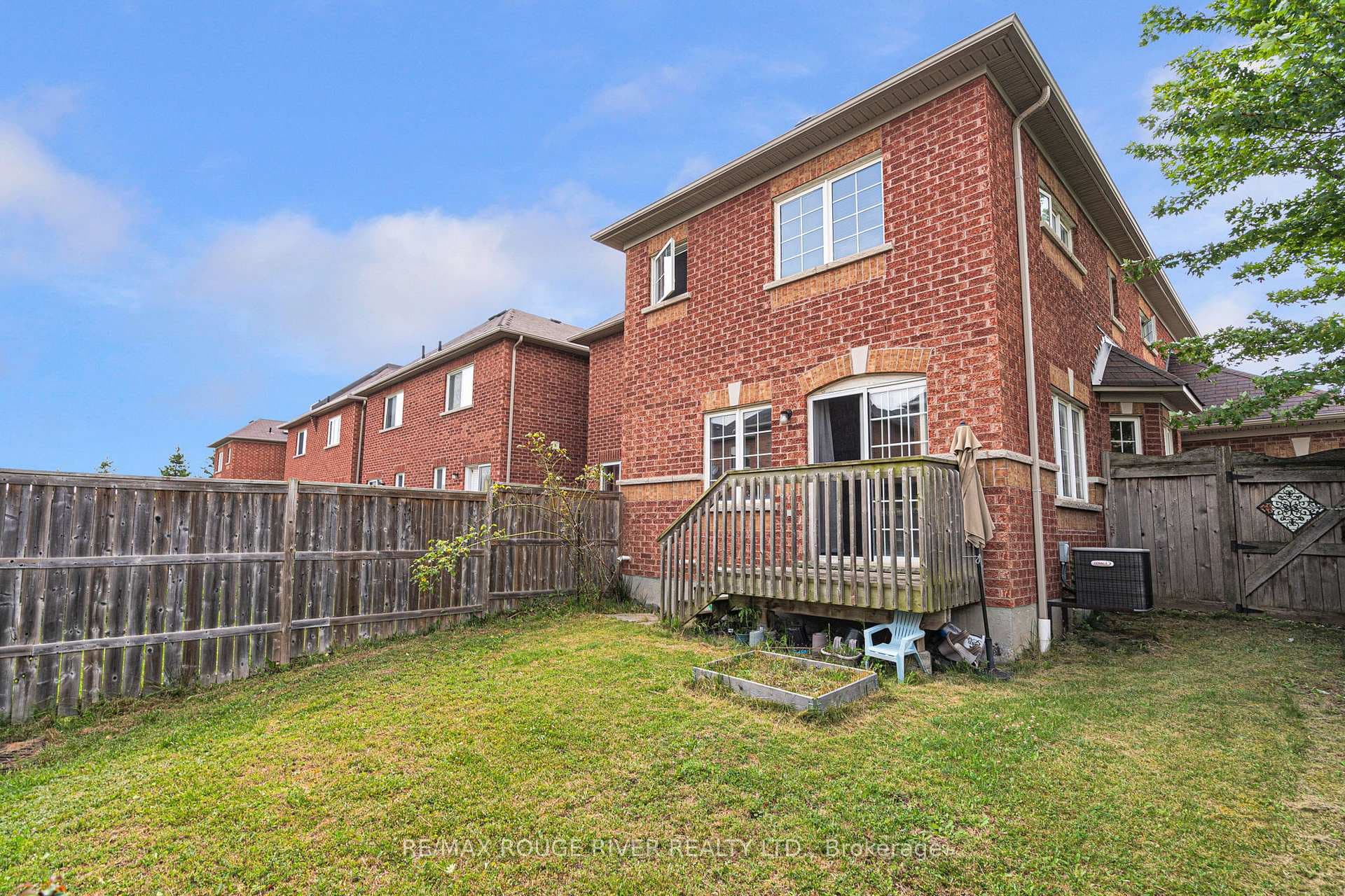 21 Arbuckle Way photo 39