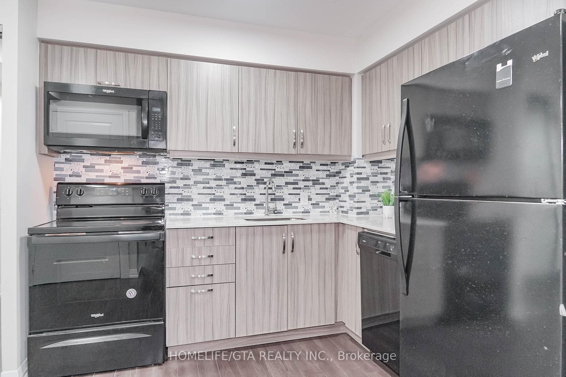 30 Meadowglen Place Unit 1001 photo 16