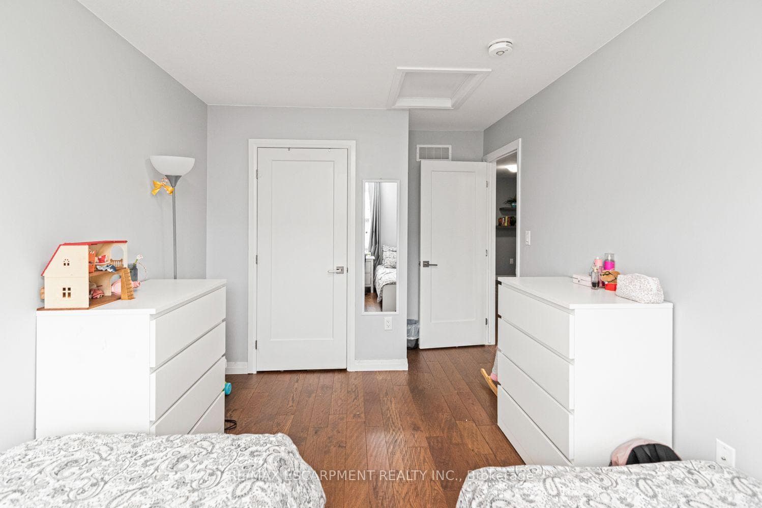 55 Greenwich Avenue photo 26