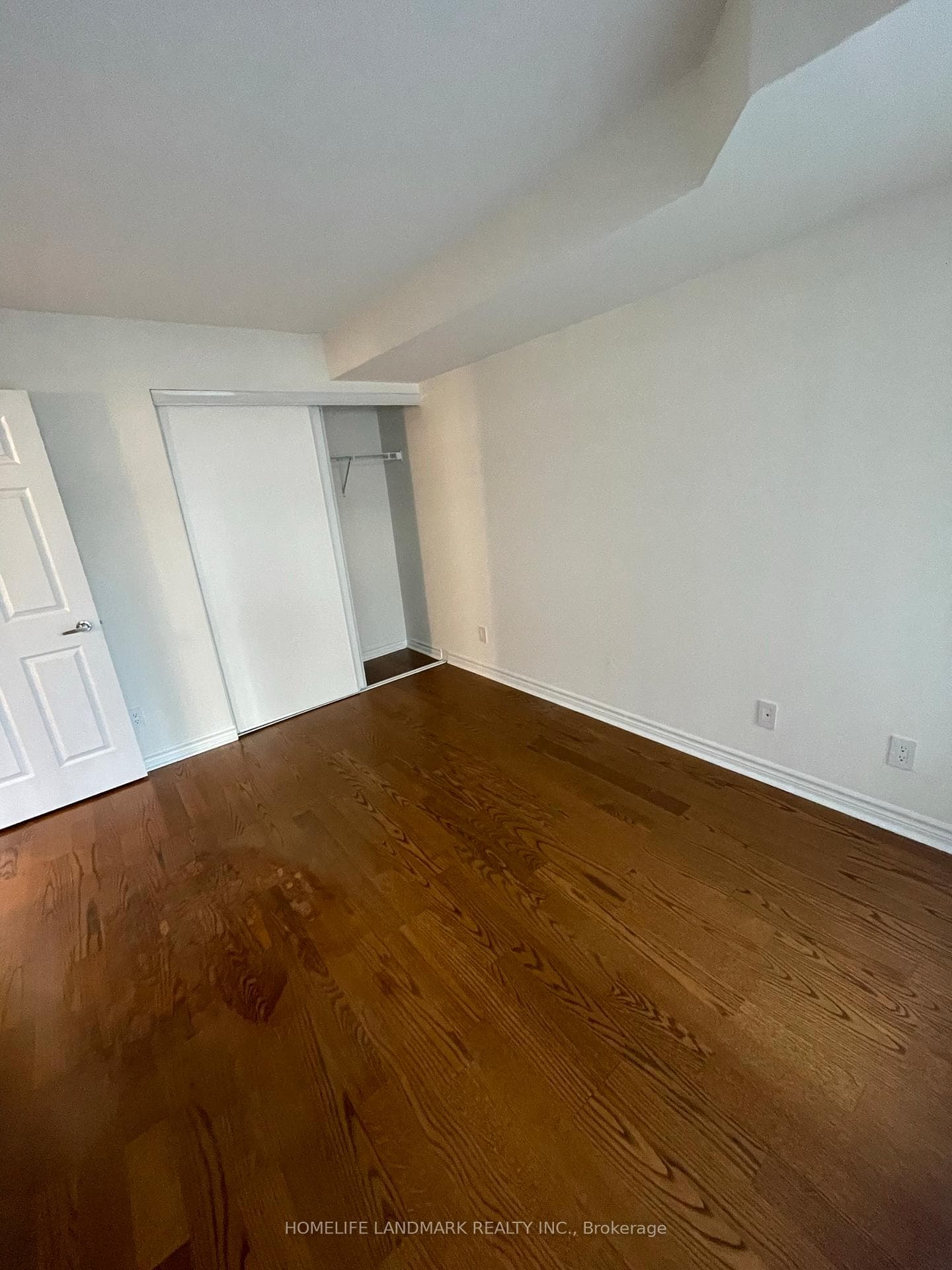 763 Bay Street Unit 301 photo 14