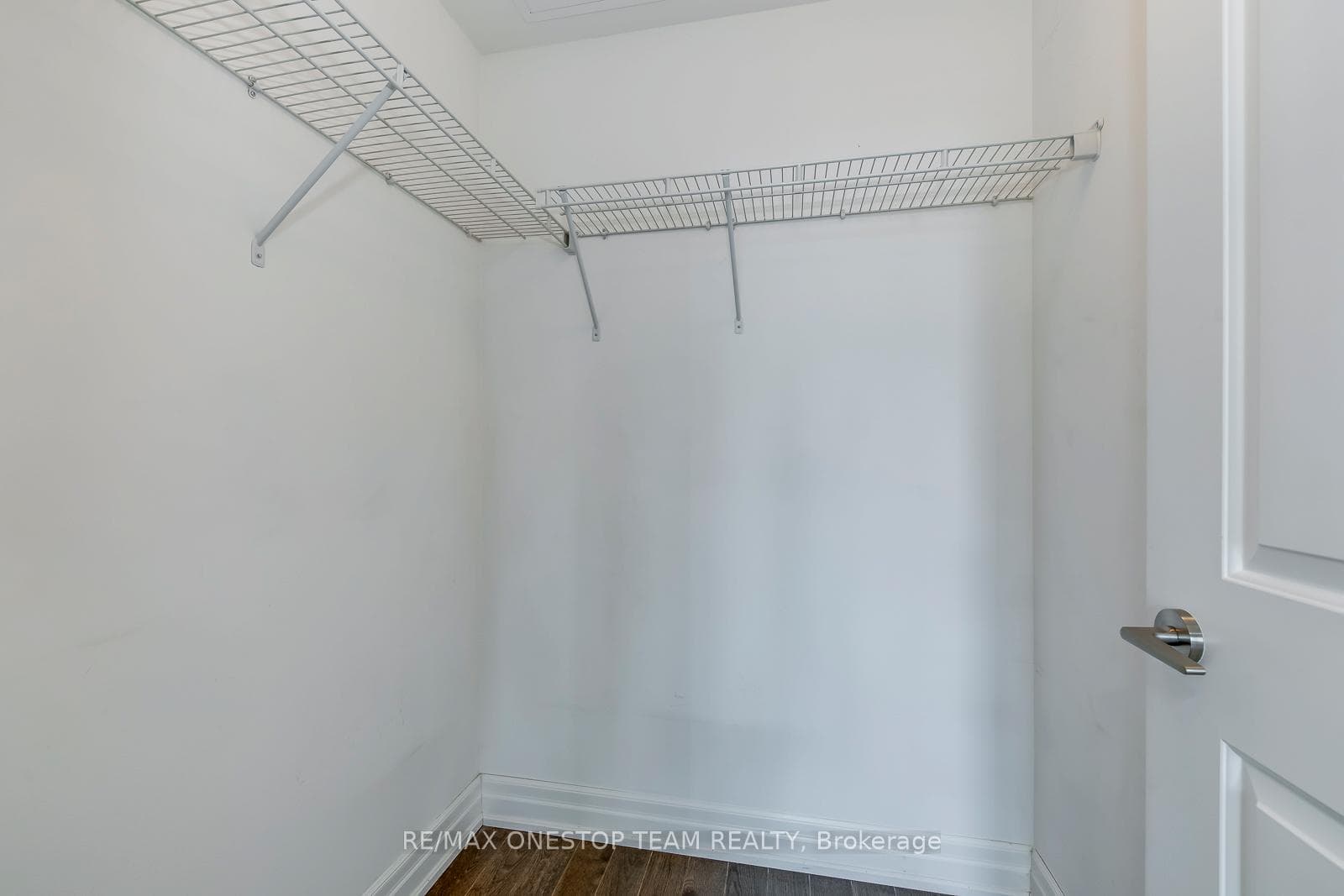 8 The Esplanade N/A Unit 3703 photo 17