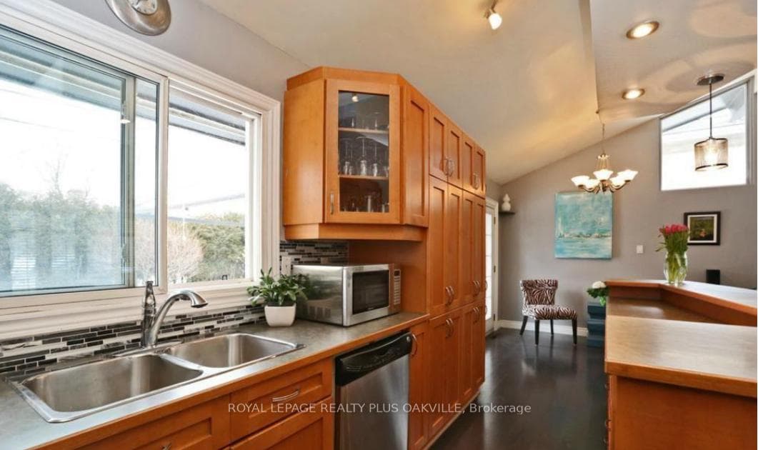 1065 Bomorda Drive photo 14