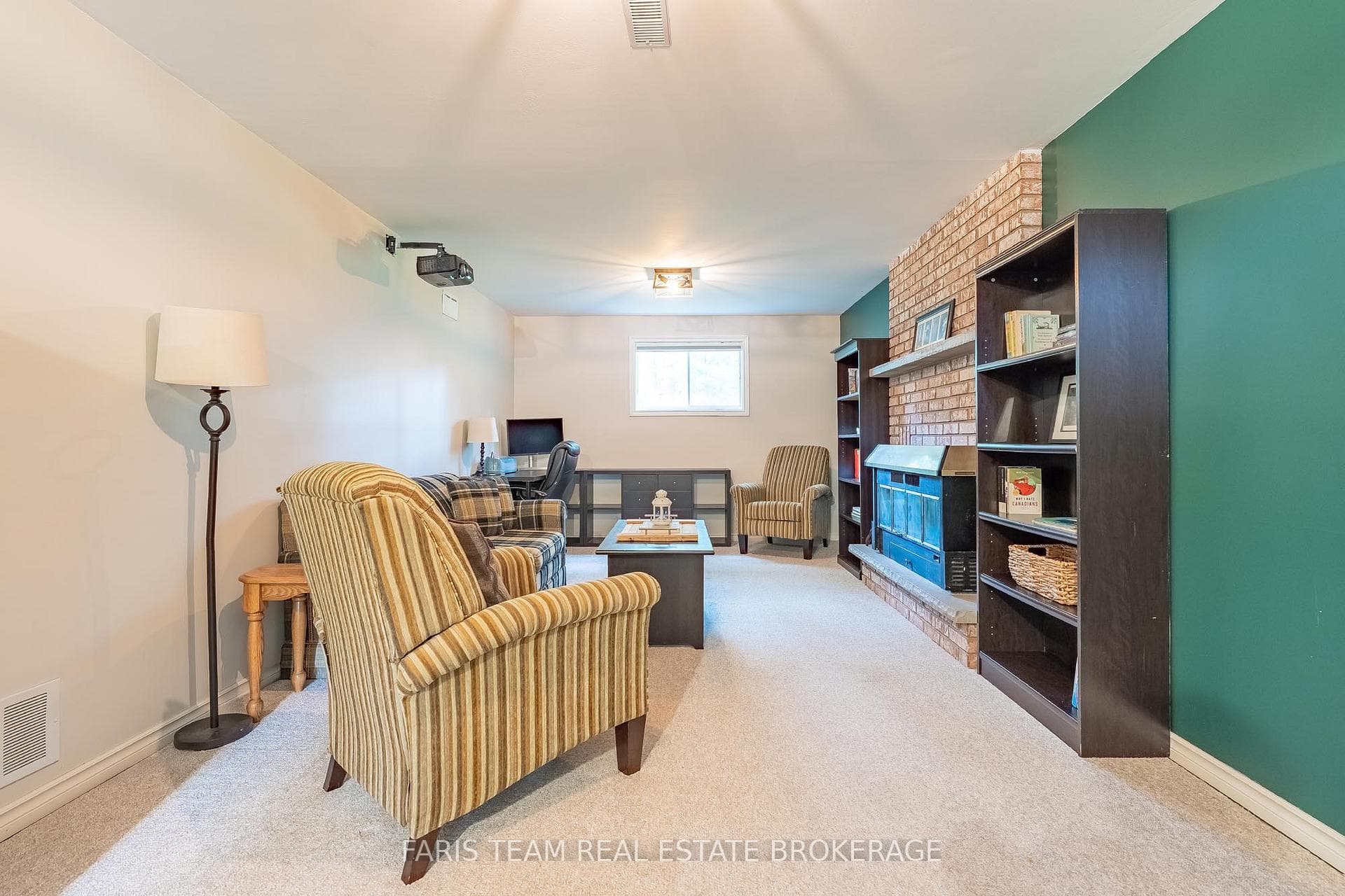 1202 Sunnidale Road photo 23